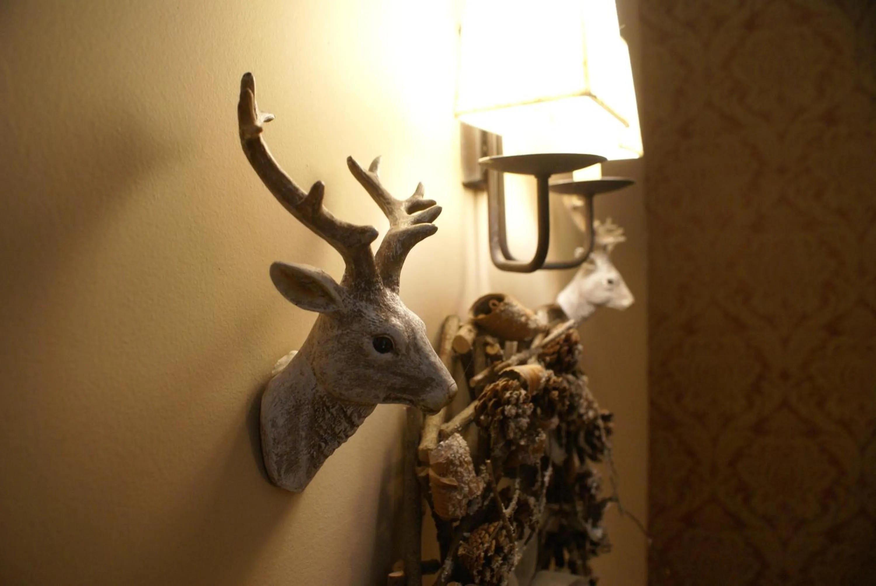 Decorative detail in Gamila Rocks Mountain Hotel