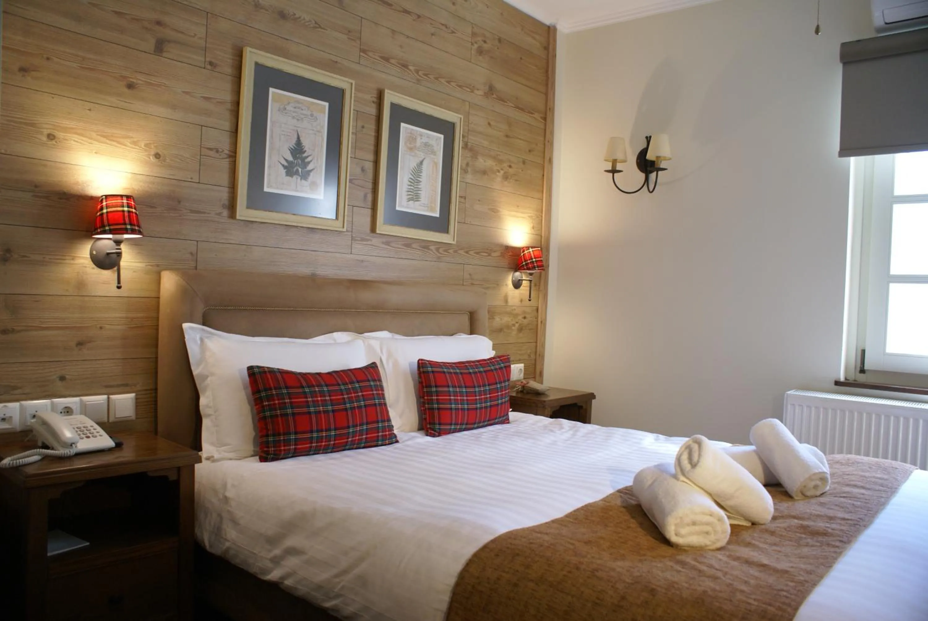 Photo of the whole room, Bed in Gamila Rocks Mountain Hotel