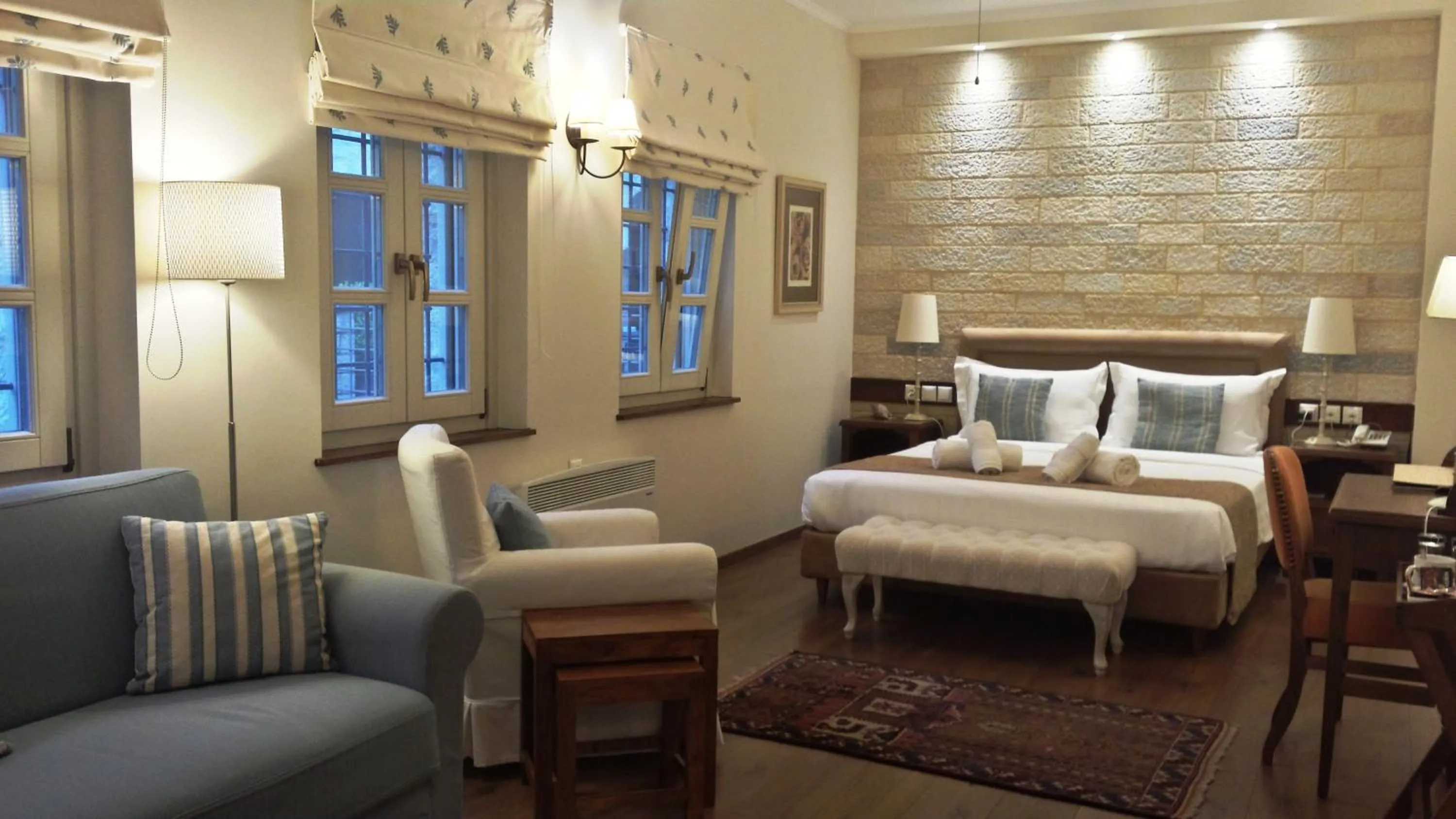 Photo of the whole room, Bed in Gamila Rocks Mountain Hotel