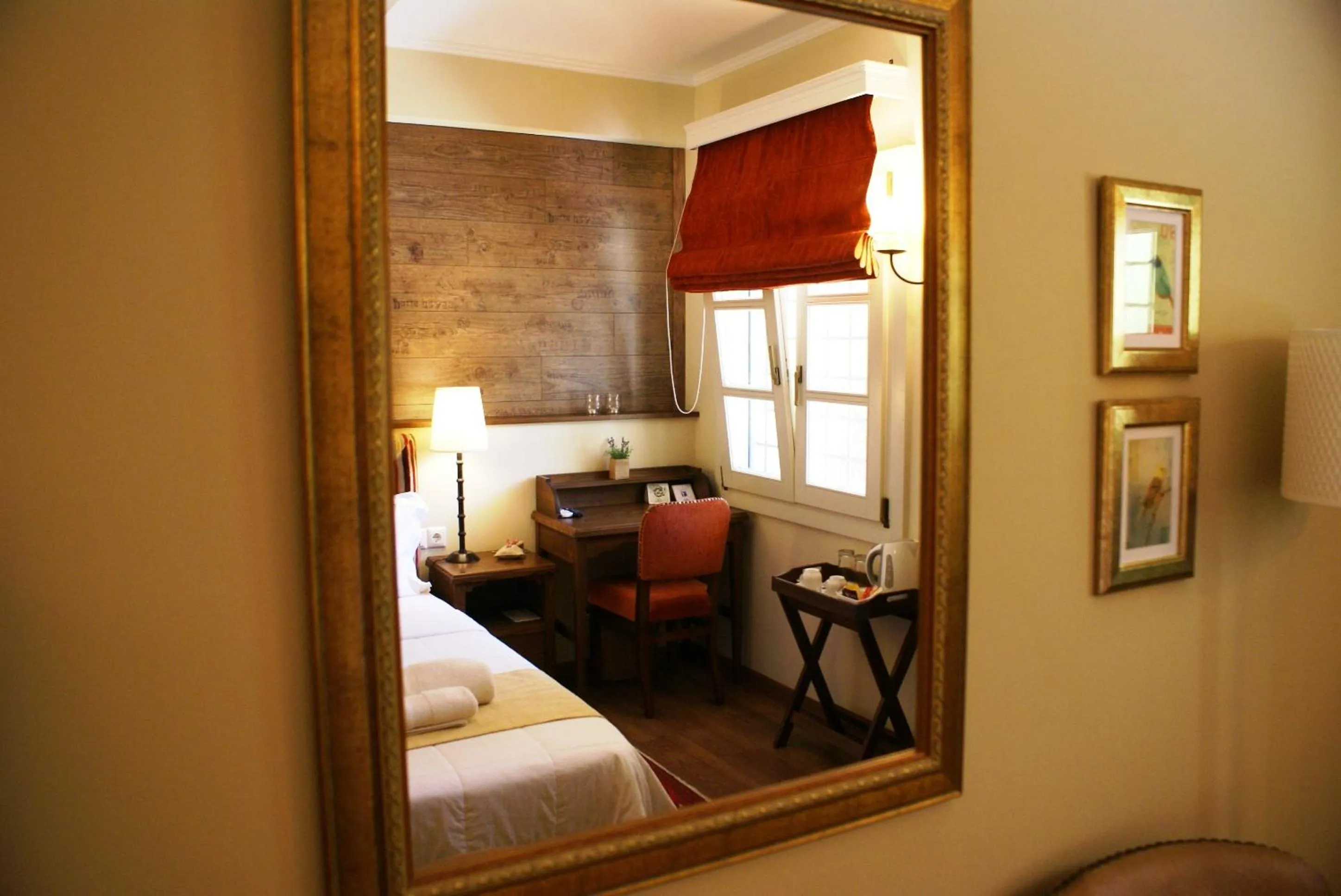 Decorative detail, Bed in Gamila Rocks Mountain Hotel