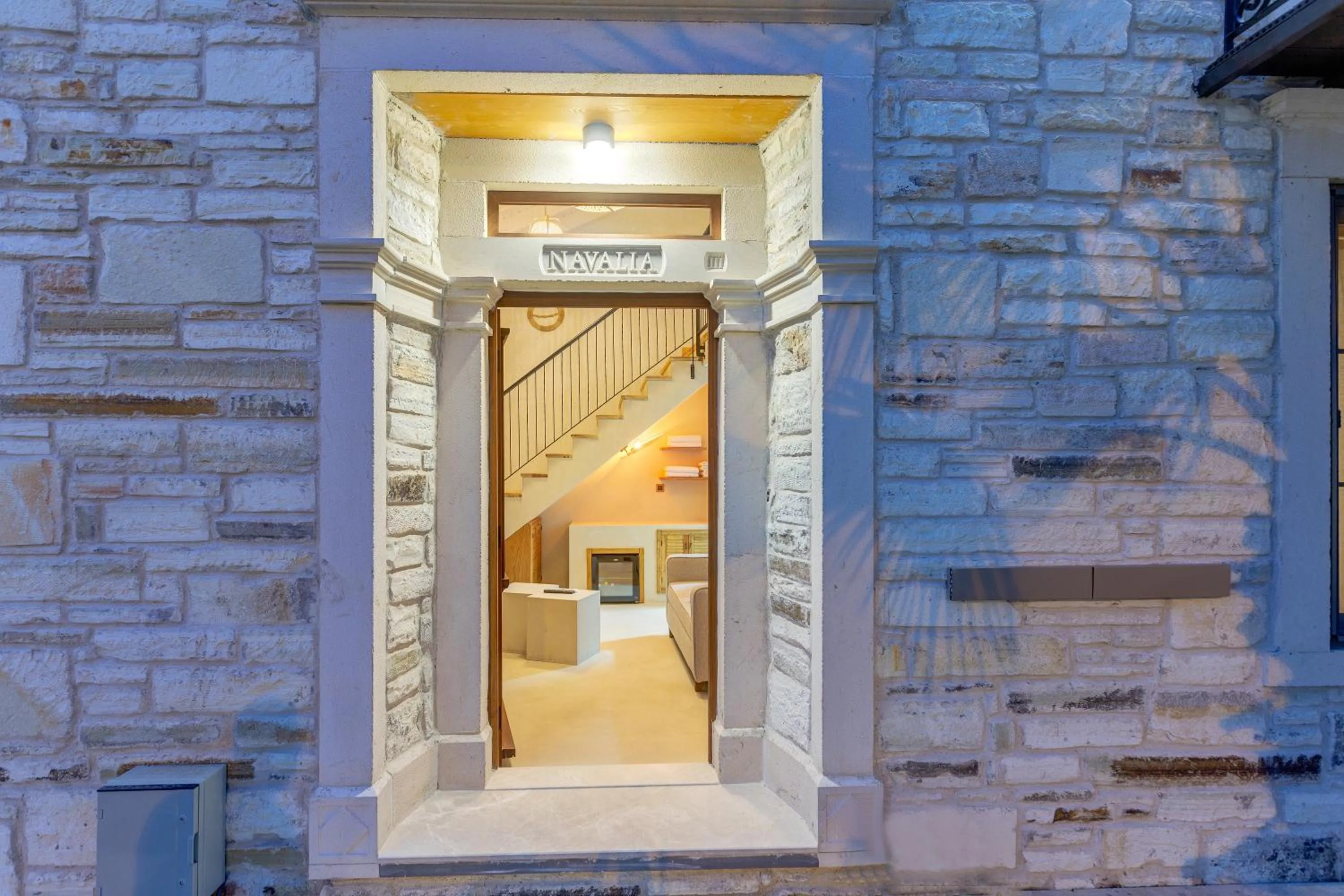 Navalia Hotel