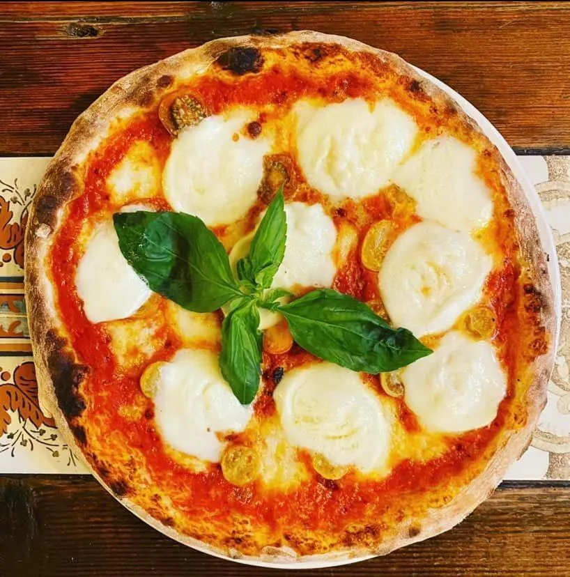 Dining area in The Green W7