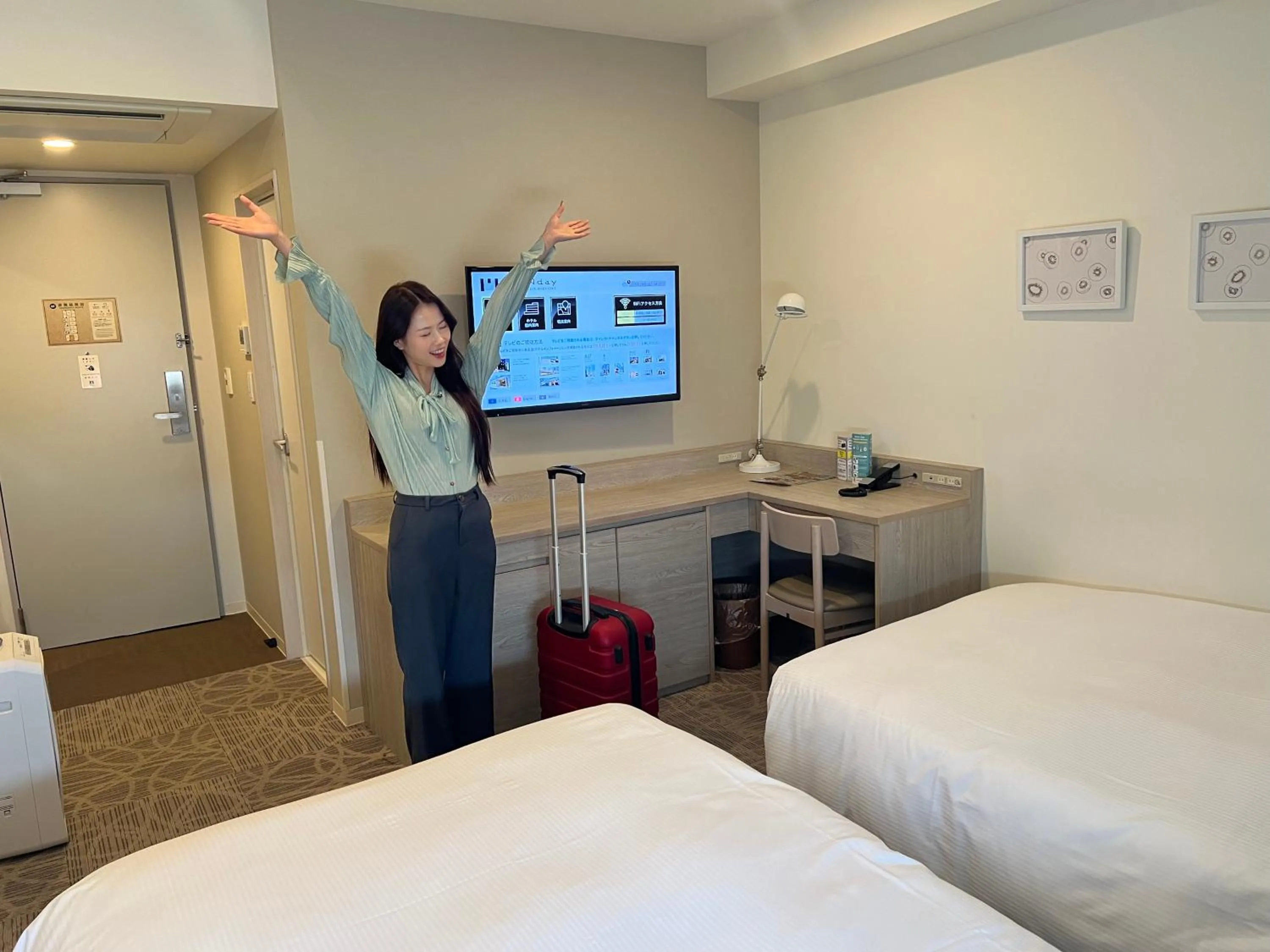 Photo of the whole room, Bed in hotel MONday Haneda Airport