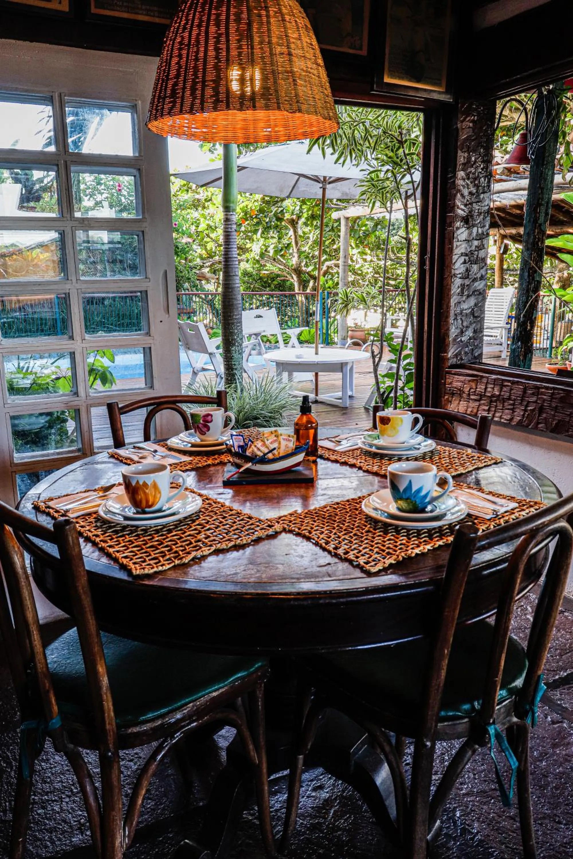 Restaurant/places to eat in Pousada Vila do Mar