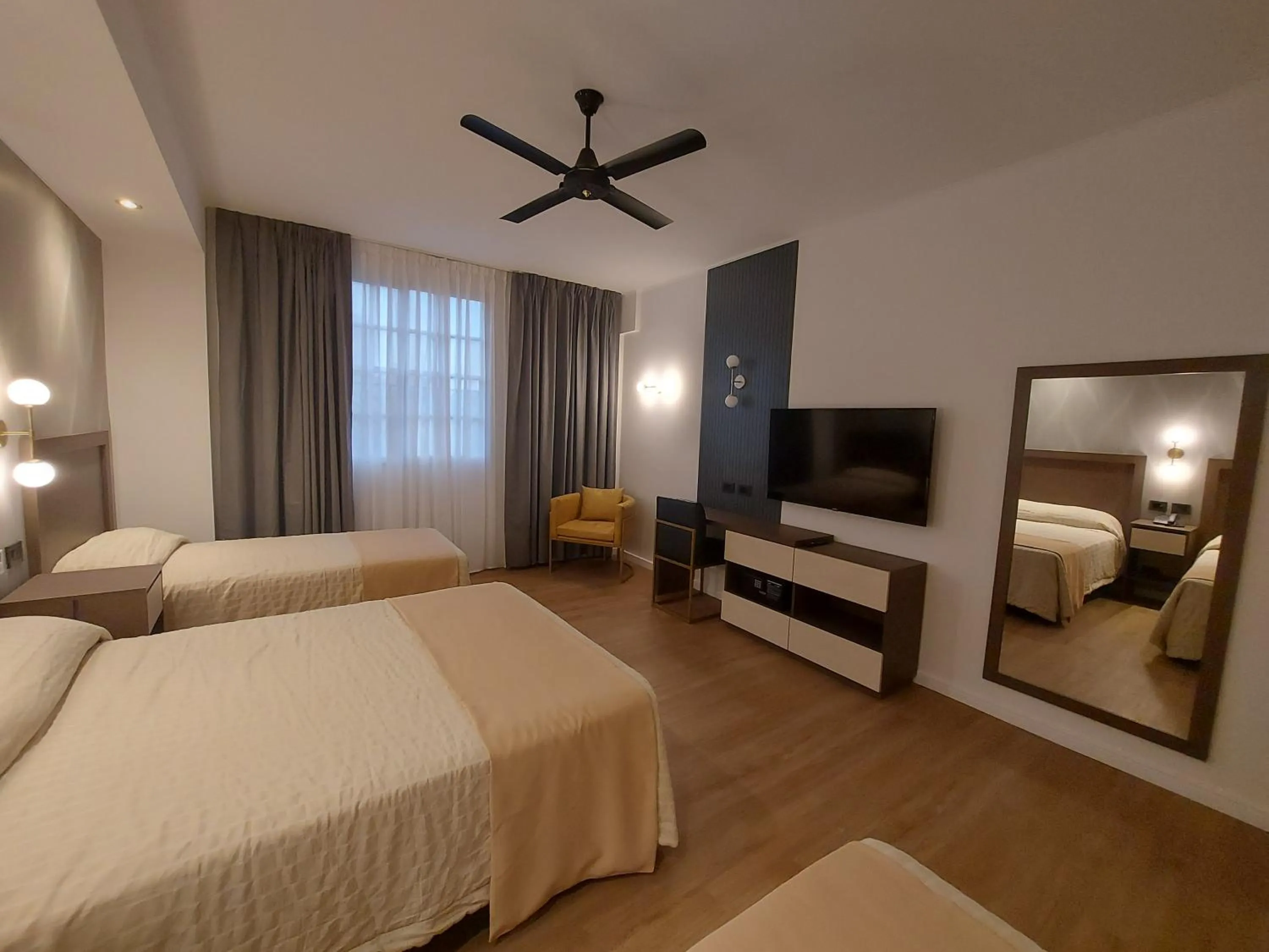 Photo of the whole room, Bed in Hotel Internacional