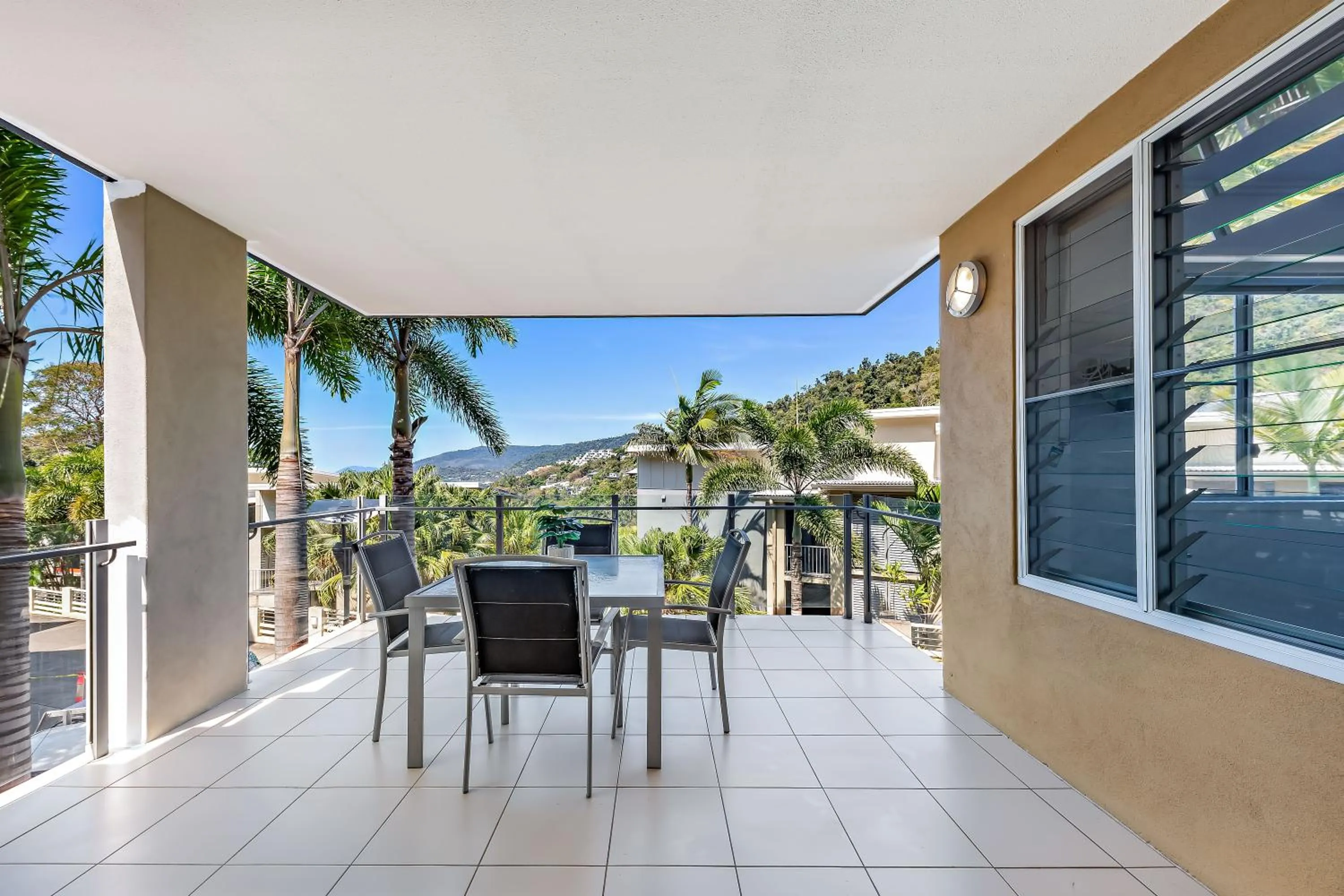 Balcony/Terrace in Airlie Summit Apartments