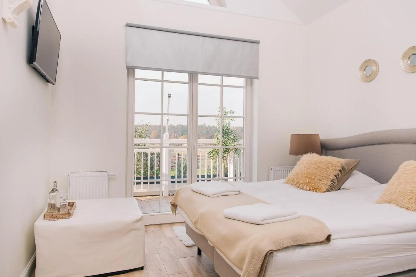 Photo of the whole room, Bed in Rezydencja Miętowe Wzgórza Mansion House