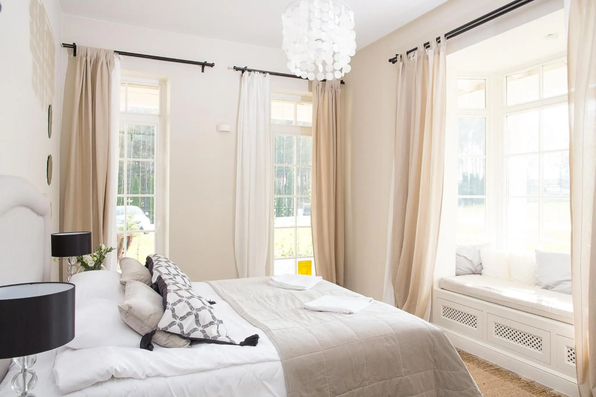 Photo of the whole room, Bed in Rezydencja Miętowe Wzgórza Mansion House