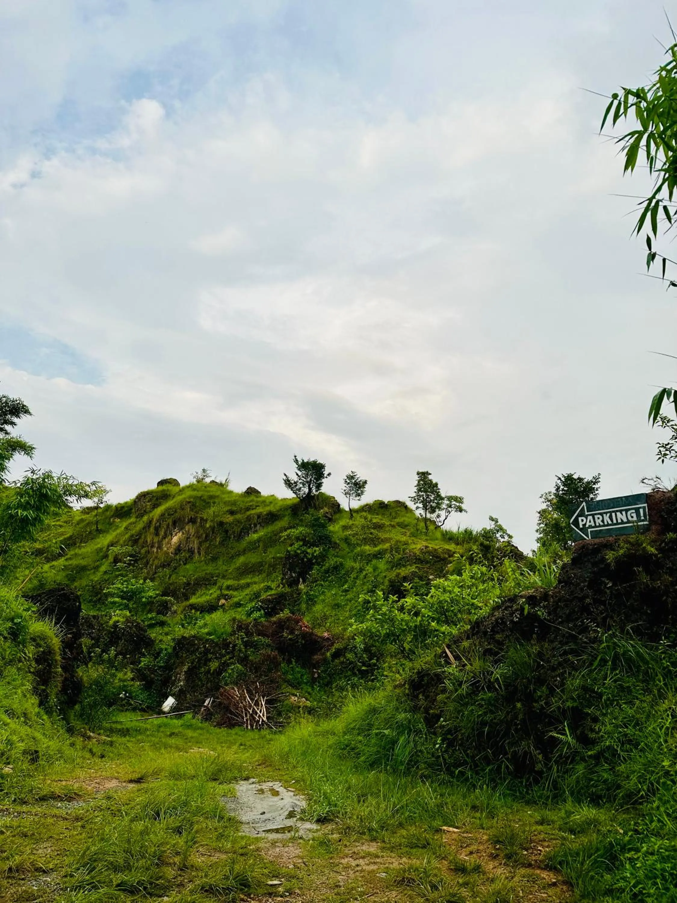 Parking in Rock Garden Resort