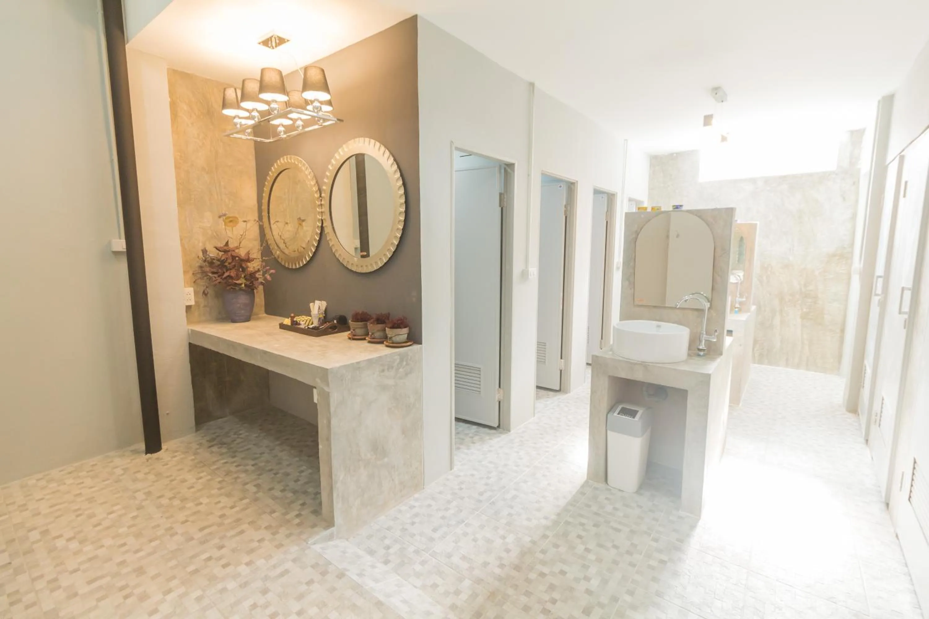 Shower in Iris Hostel