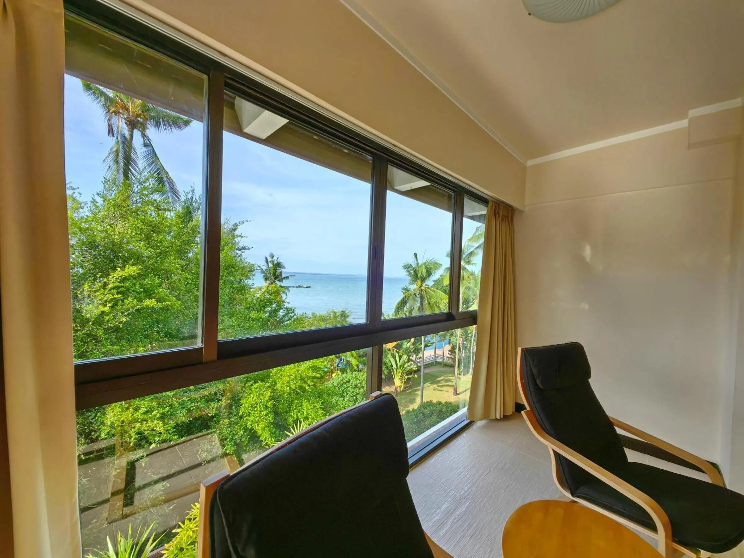 Rayong Resort Hotel โรงแรมระยองรีสอร์ท