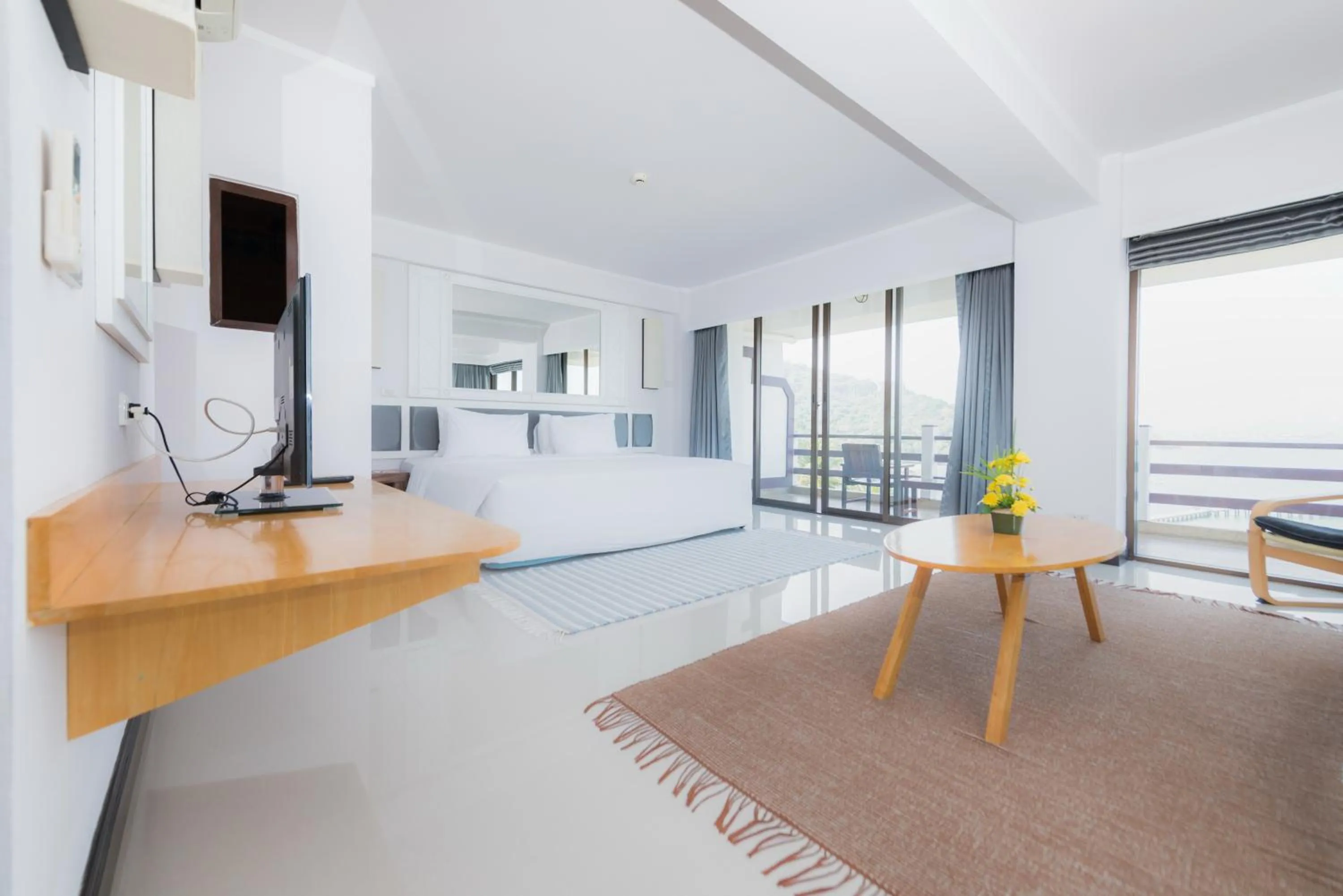 Bedroom in Rayong Resort Hotel โรงแรมระยองรีสอร์ท