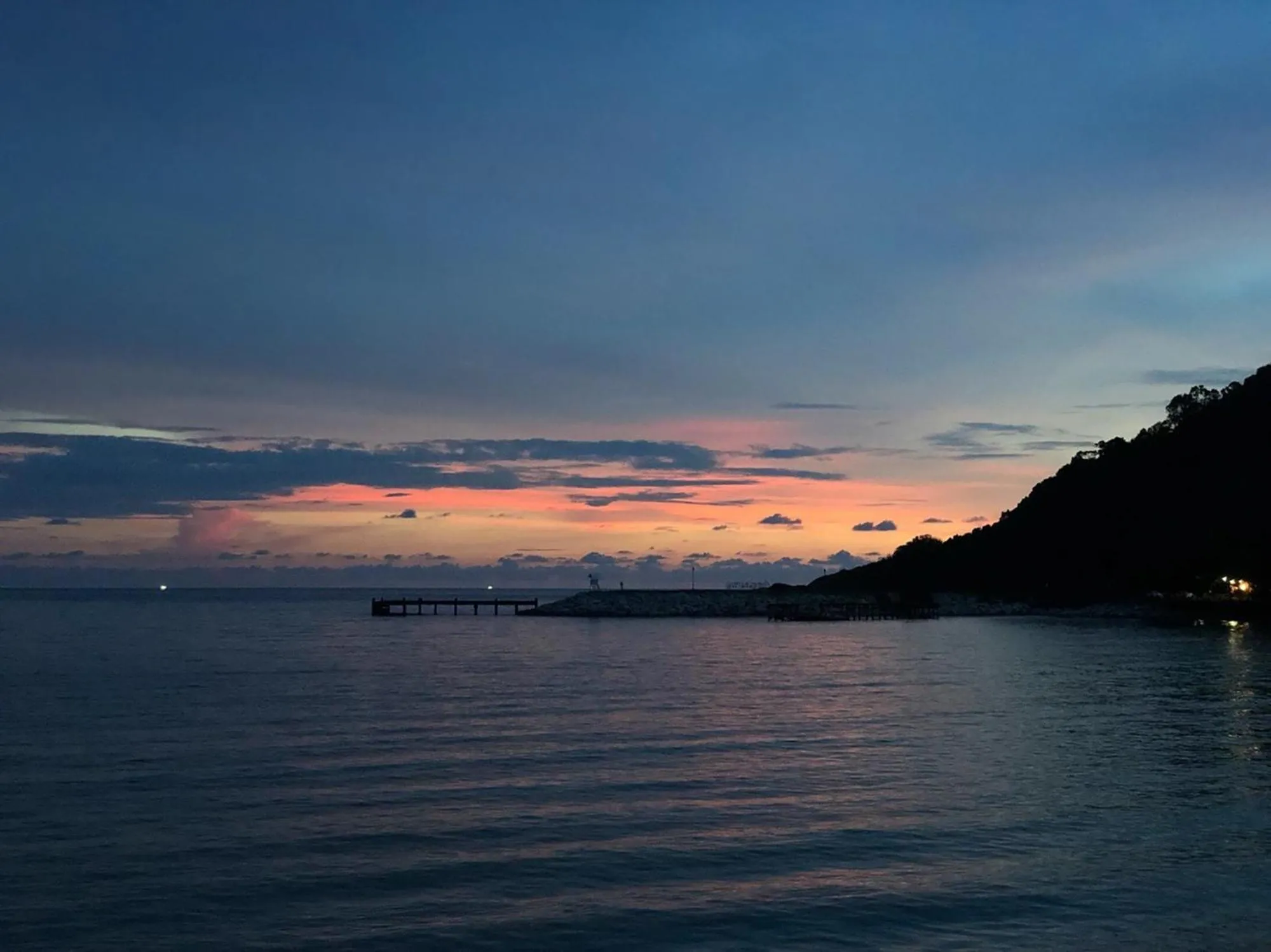 Rayong Resort Hotel โรงแรมระยองรีสอร์ท