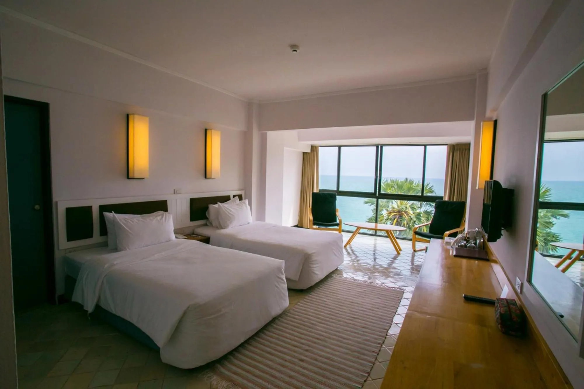 Bed in Rayong Resort Hotel โรงแรมระยองรีสอร์ท