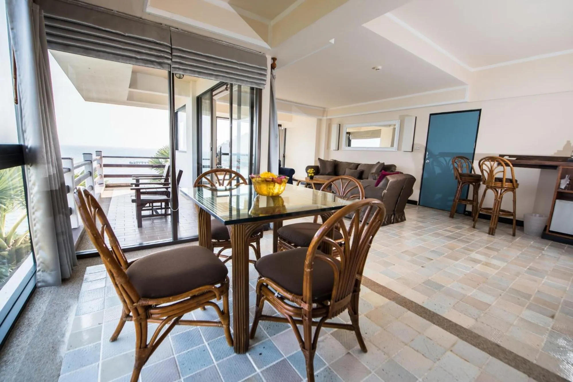 Rayong Resort Hotel โรงแรมระยองรีสอร์ท