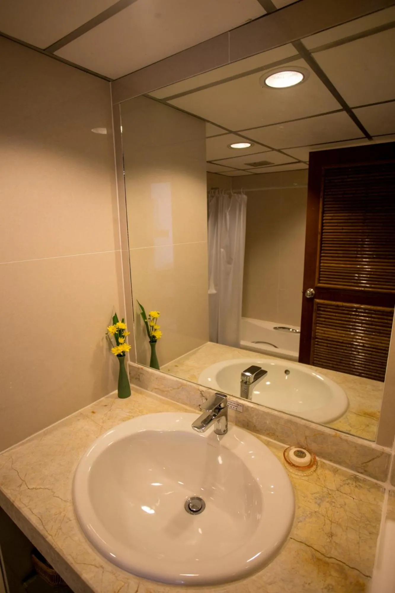 Rayong Resort Hotel โรงแรมระยองรีสอร์ท