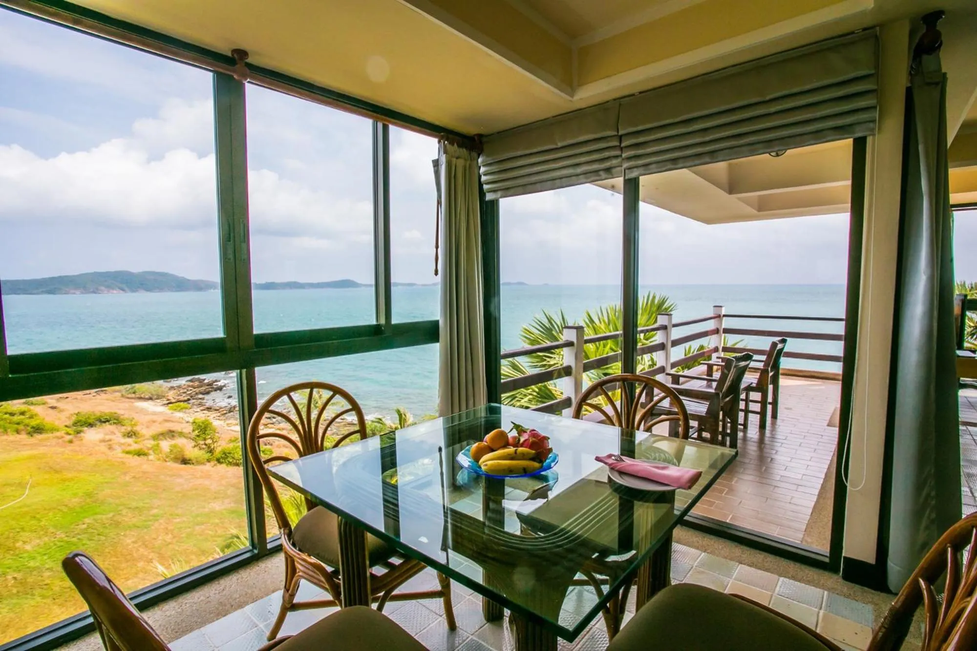 Rayong Resort Hotel โรงแรมระยองรีสอร์ท