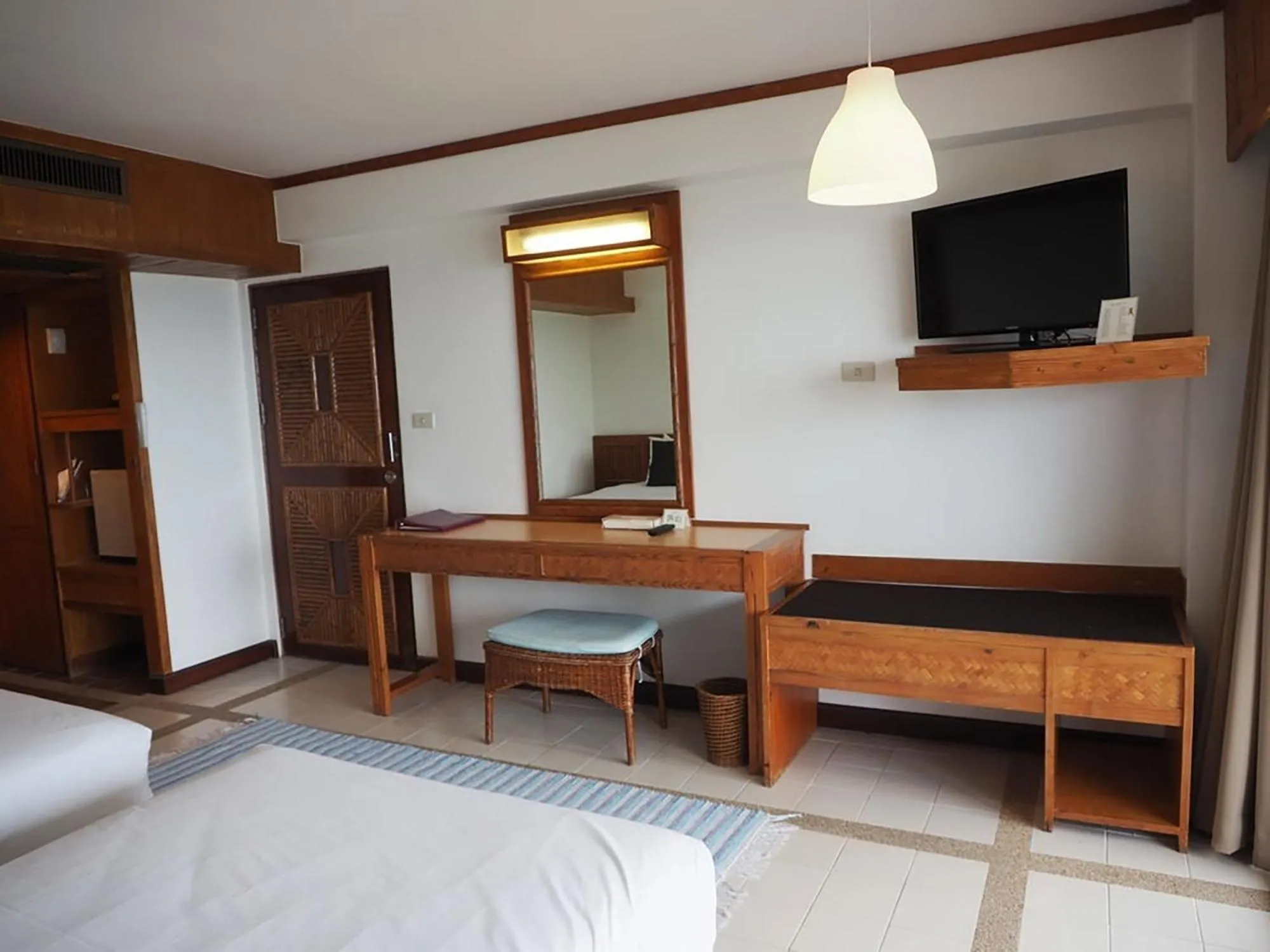 Bed in Rayong Resort Hotel โรงแรมระยองรีสอร์ท