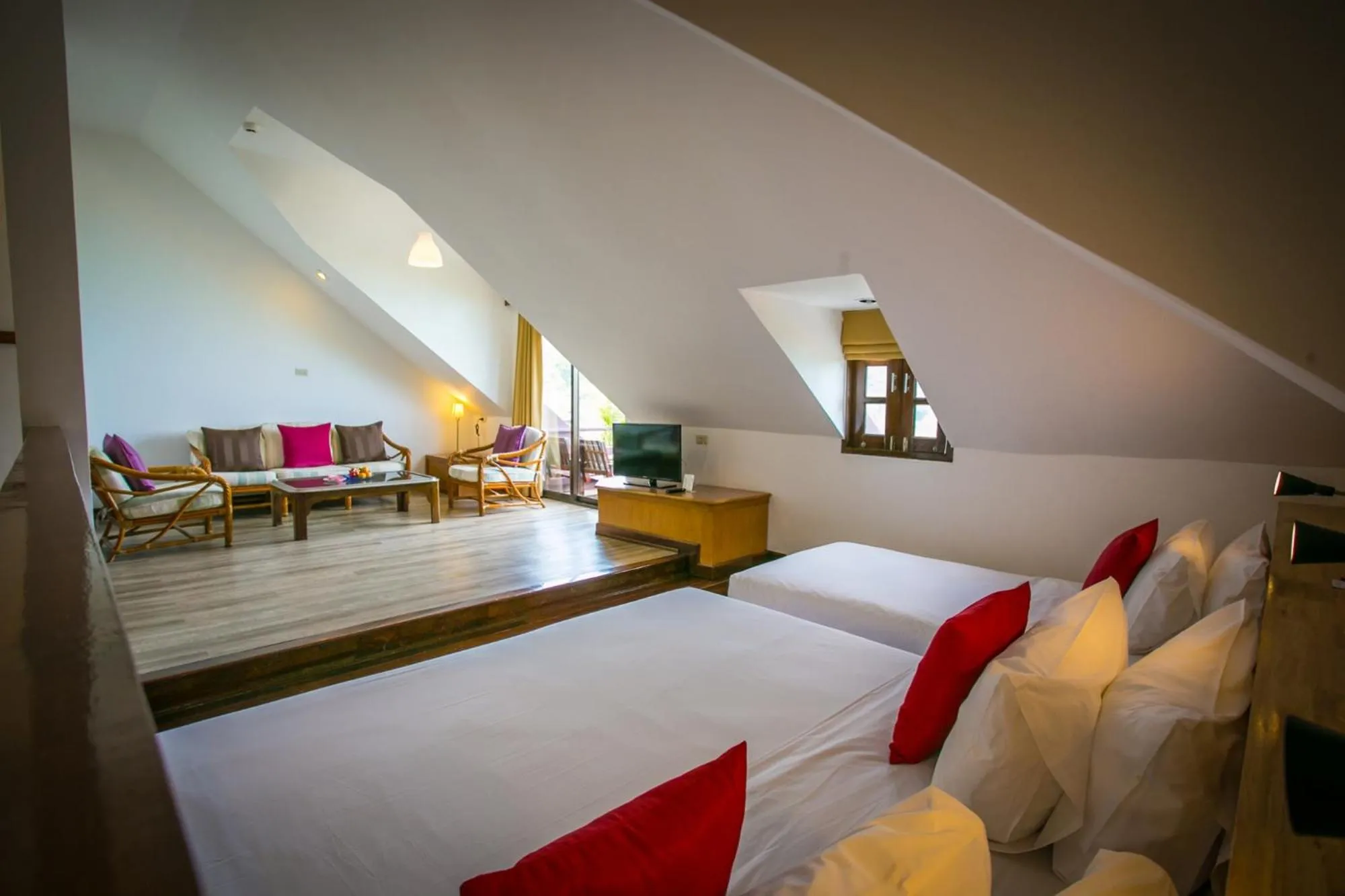 Bed in Rayong Resort Hotel โรงแรมระยองรีสอร์ท