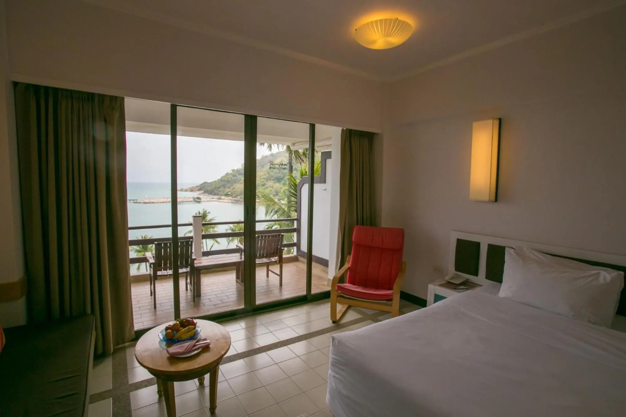 Bed in Rayong Resort Hotel โรงแรมระยองรีสอร์ท