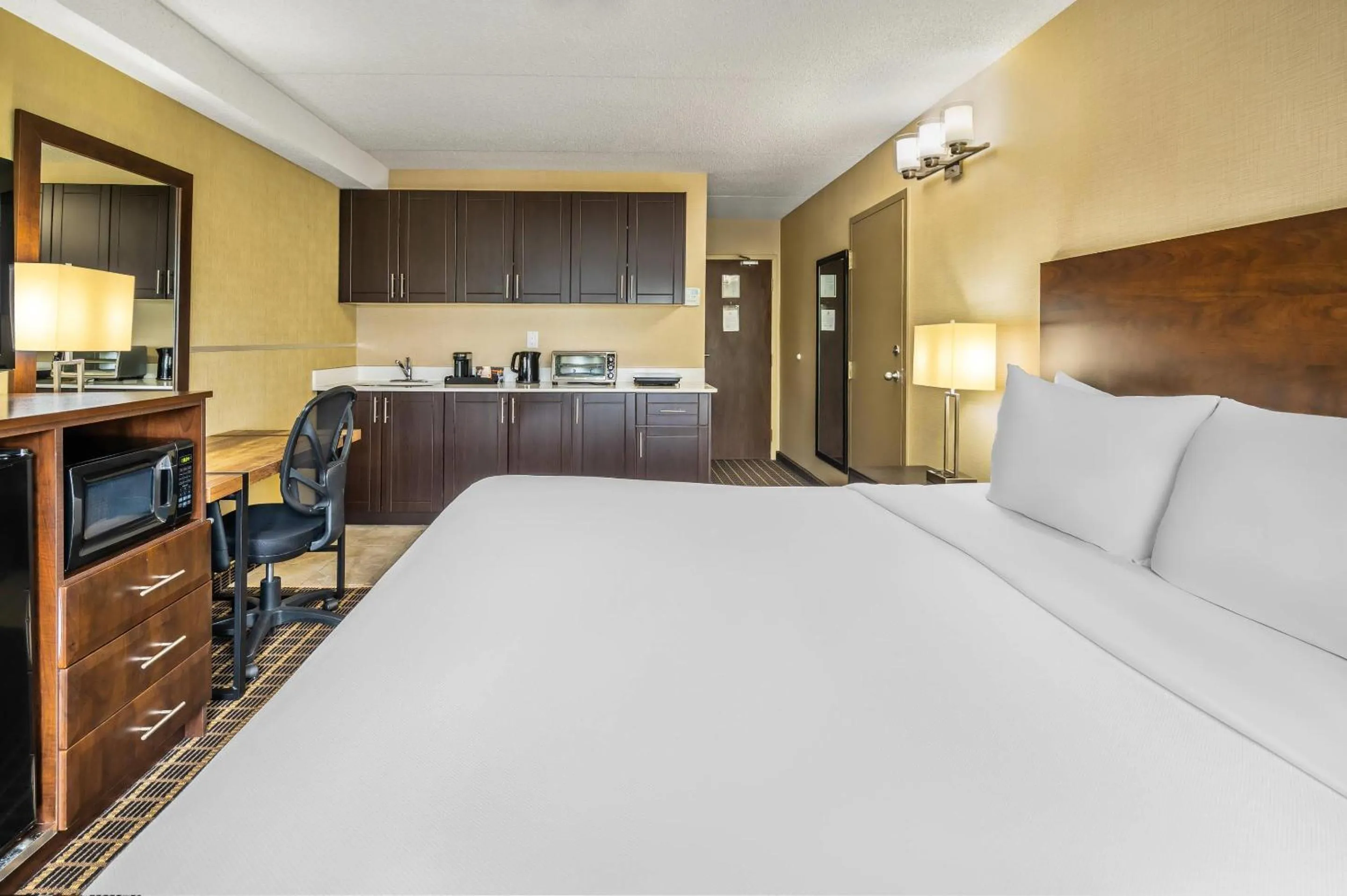 Bedroom, Bed in Comfort Inn