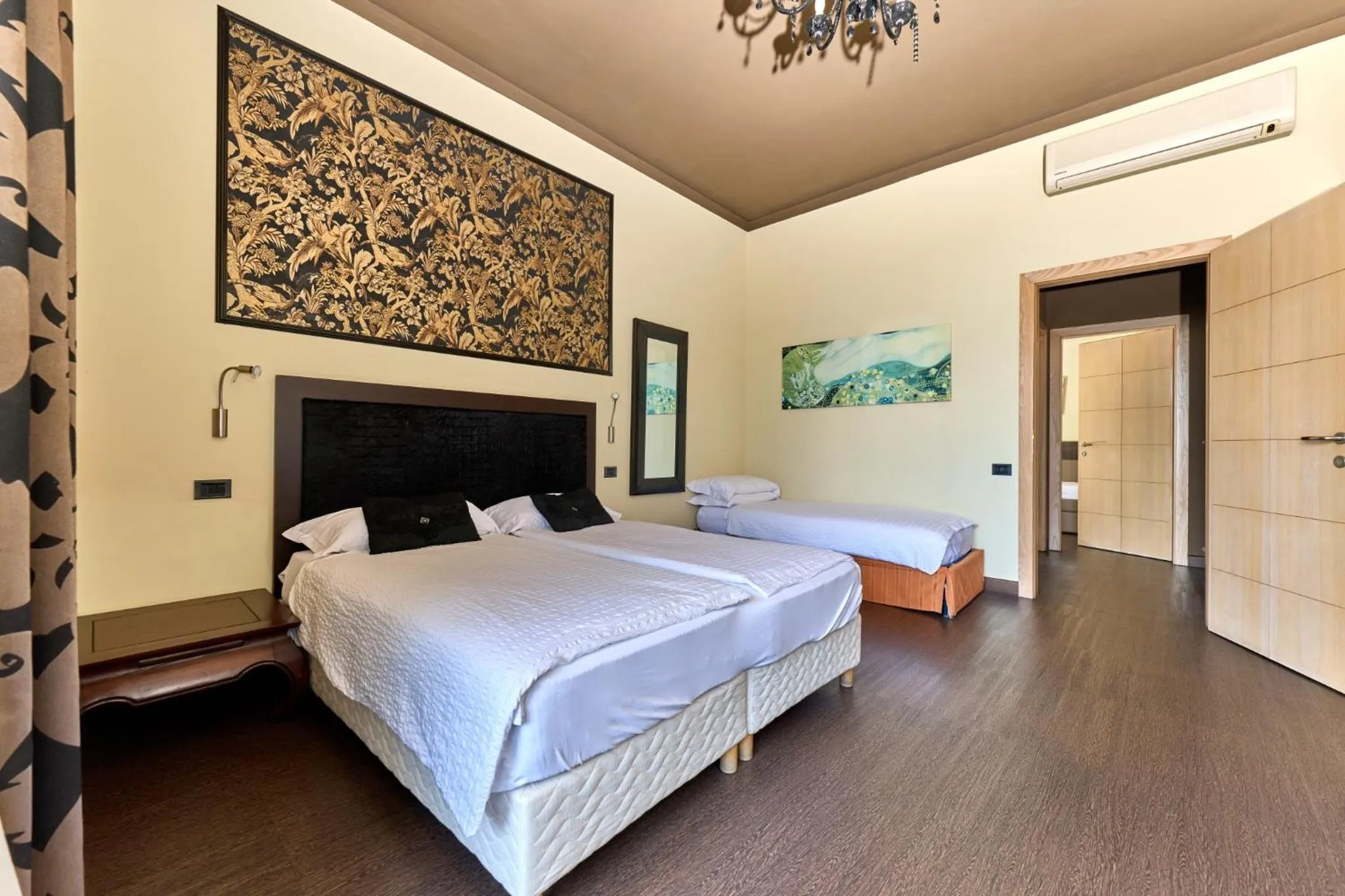 Bed in Hotel Villa Smeralda