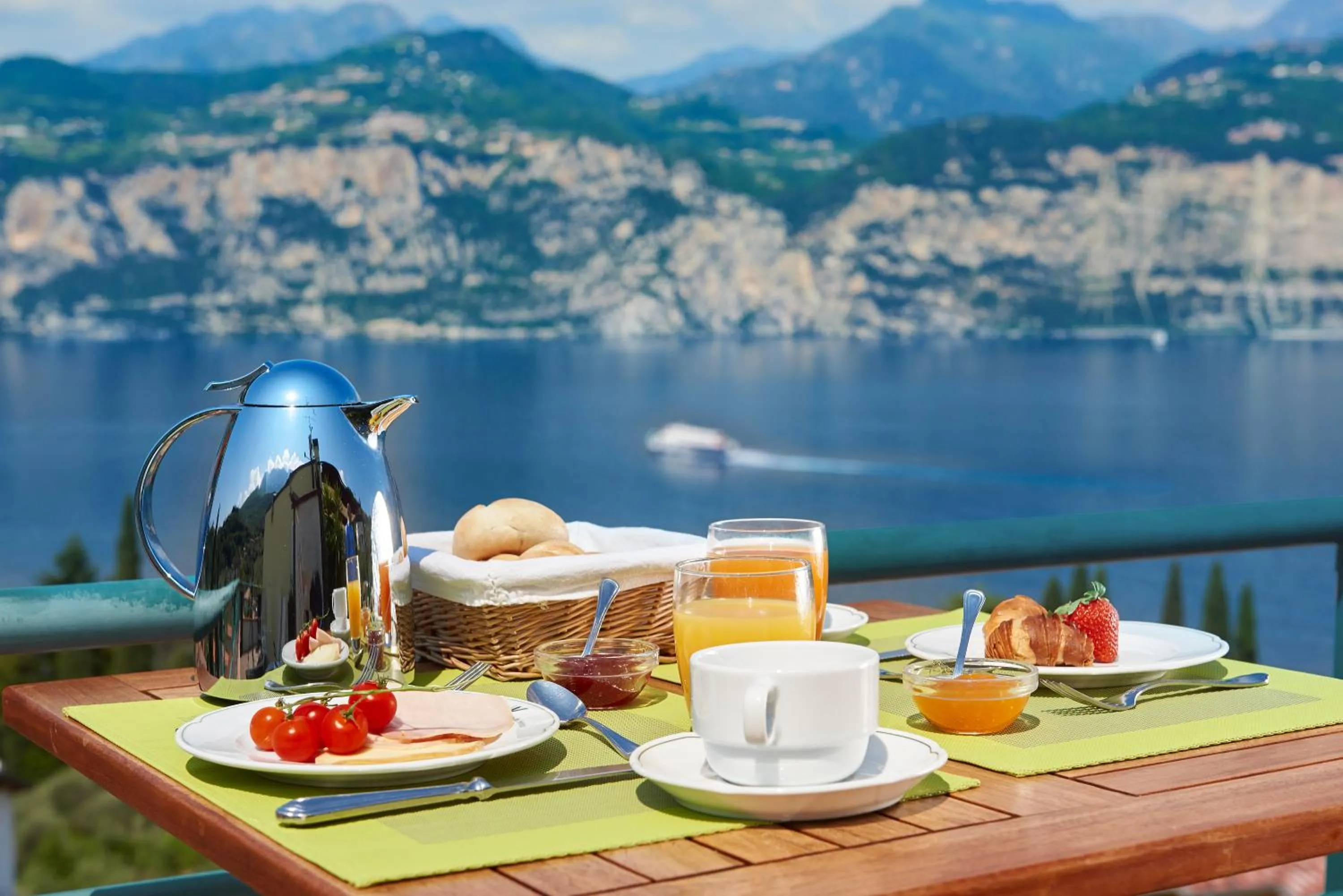 Day in Hotel Villa Smeralda