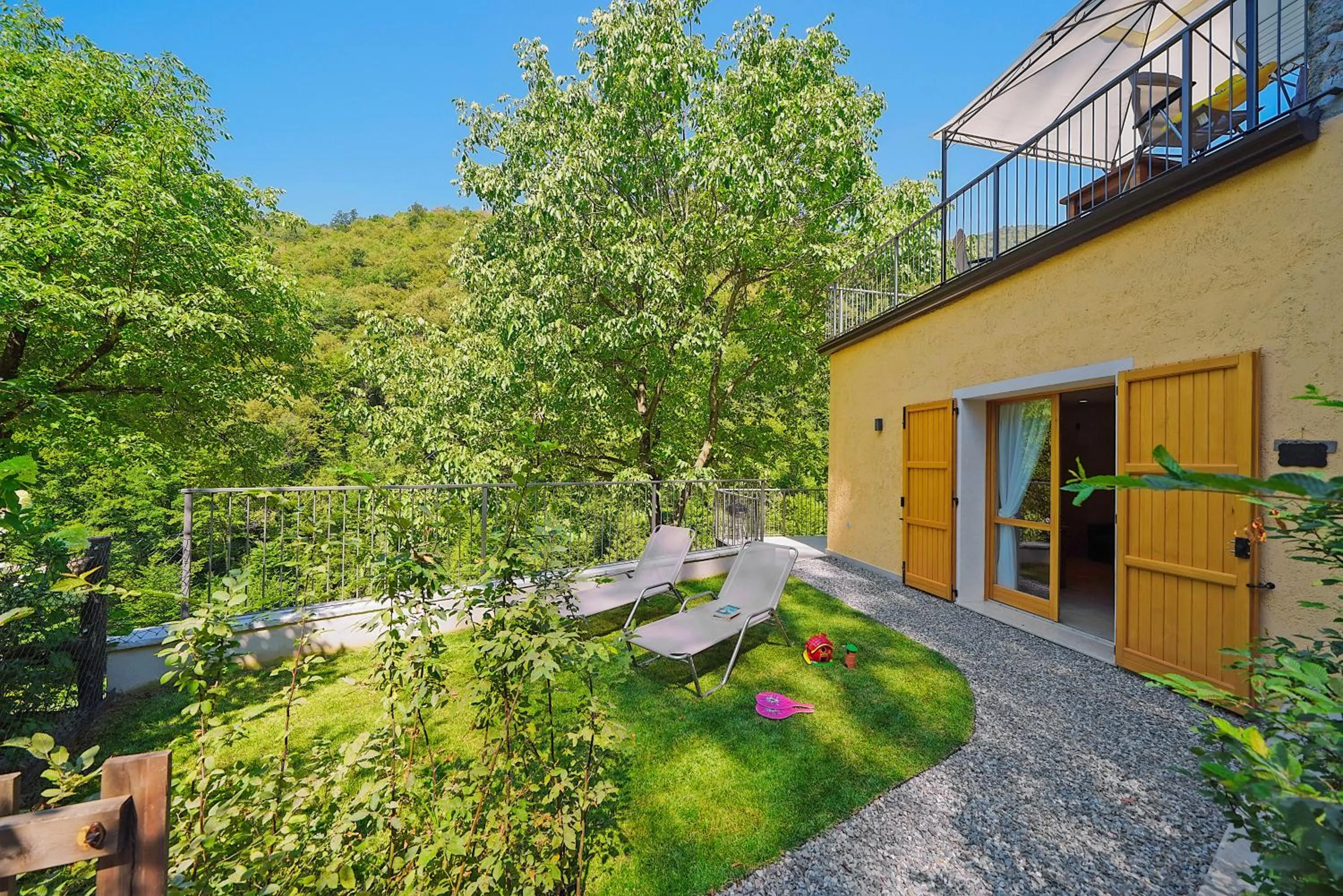 Property building in La Fontanina