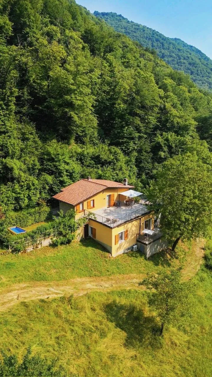 Property building in La Fontanina