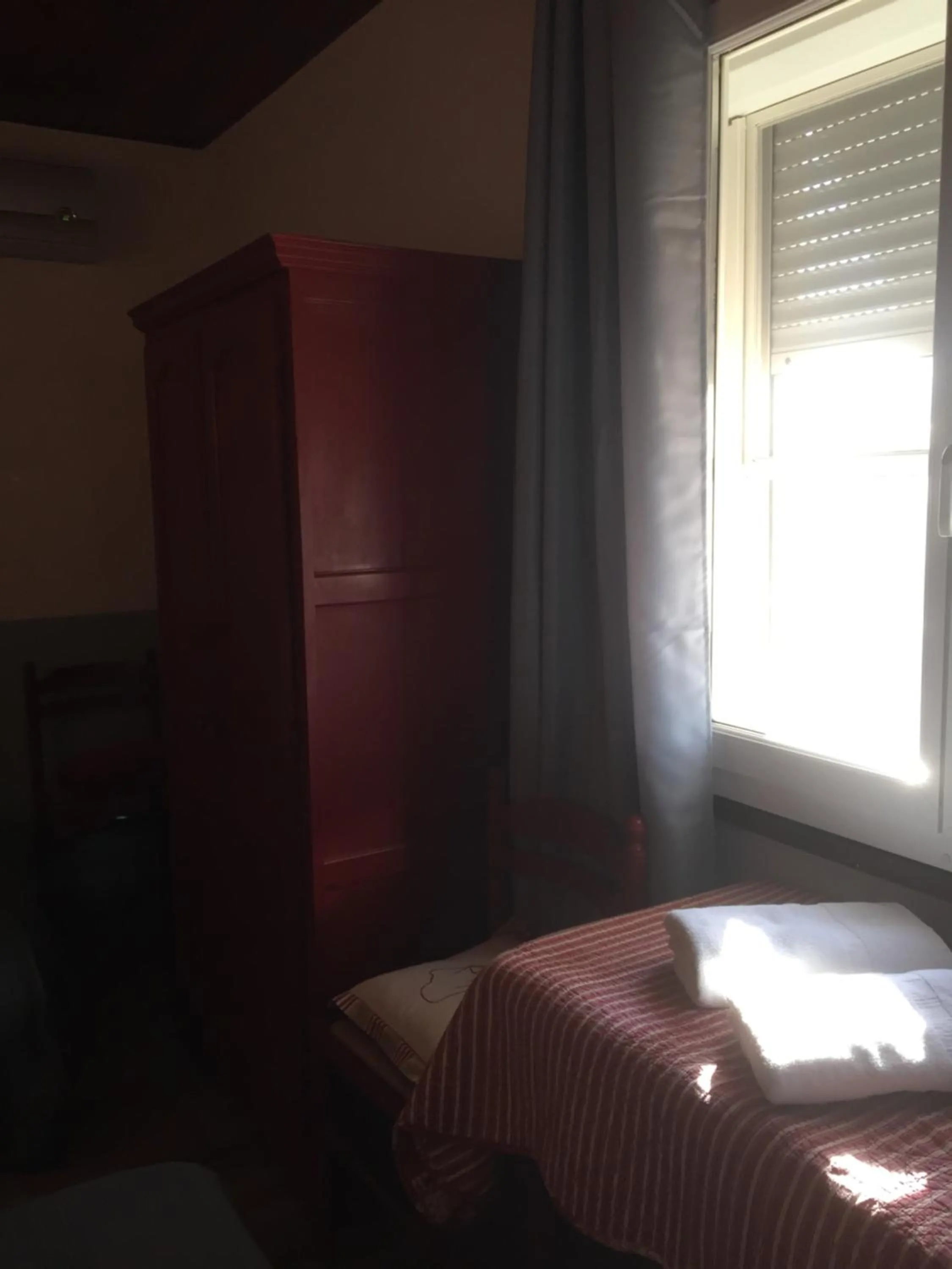 Bed in Hotel Le Méditérranée