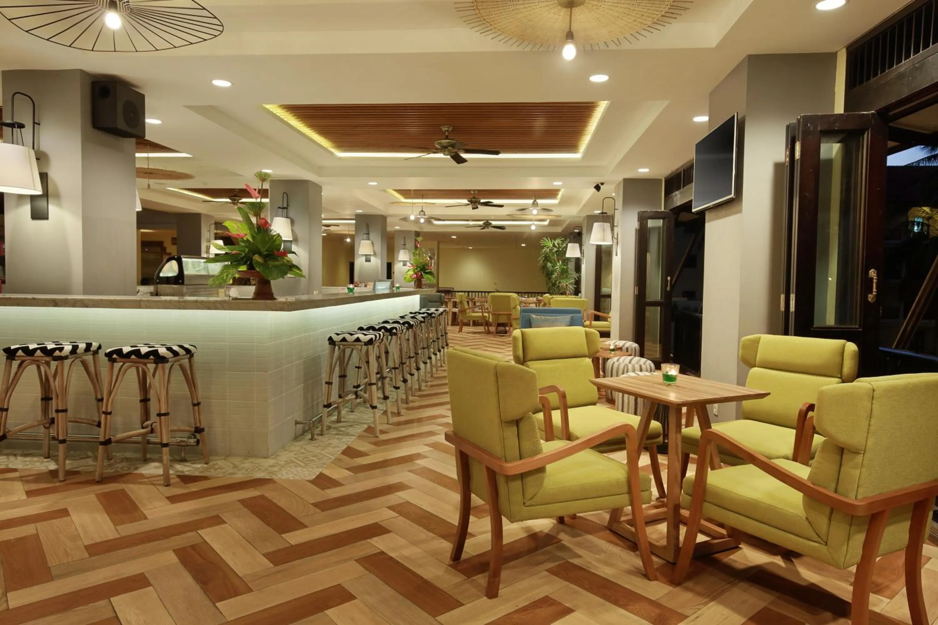 Lounge or bar in Manado Tateli Resort and Convention