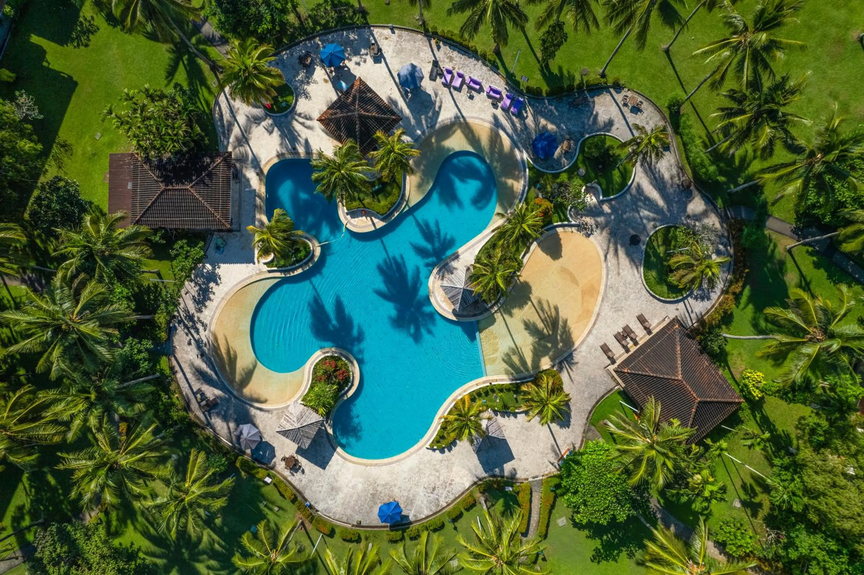 Swimming pool in Manado Tateli Resort and Convention