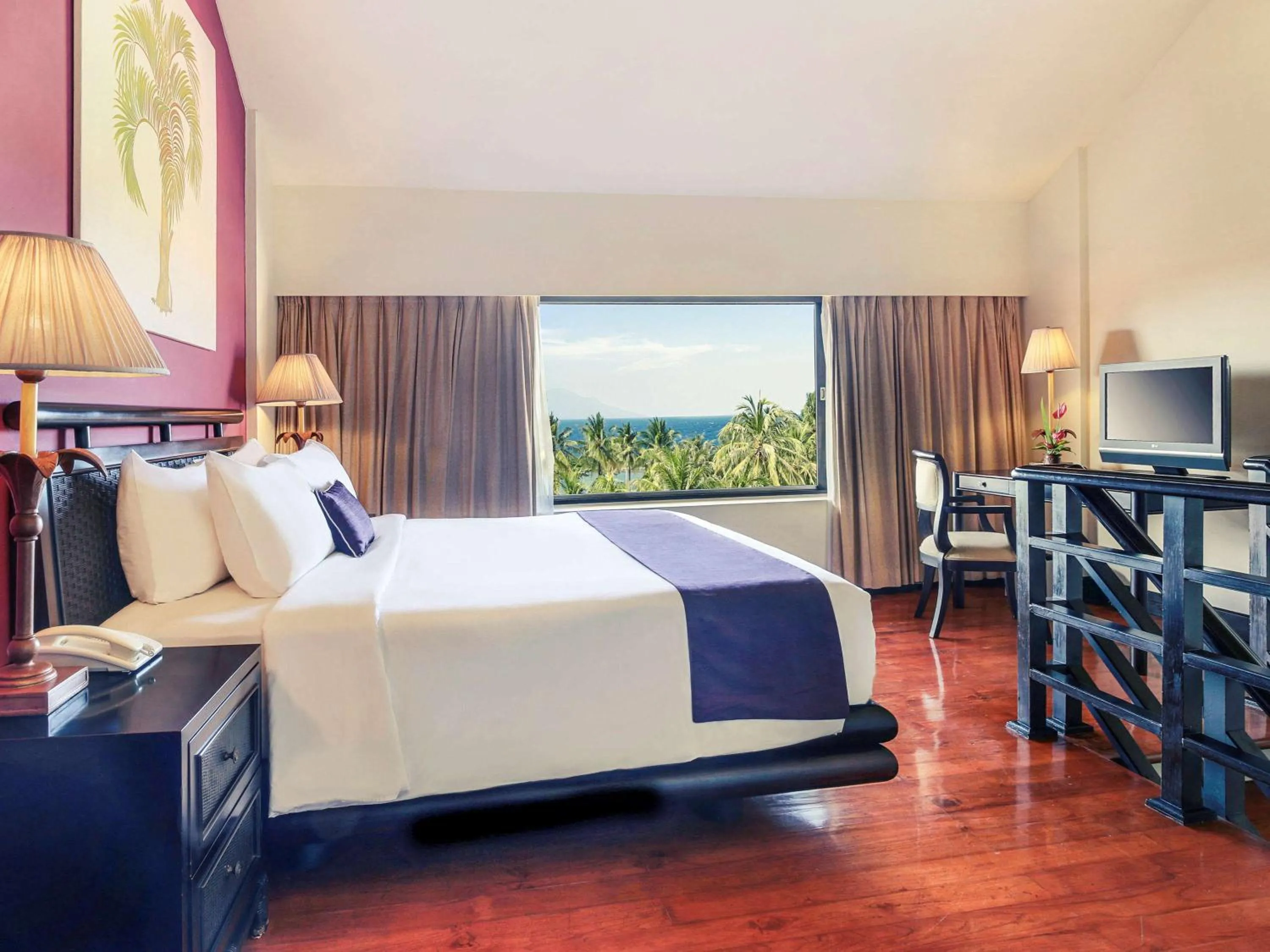 Photo of the whole room, Bed in Manado Tateli Resort and Convention