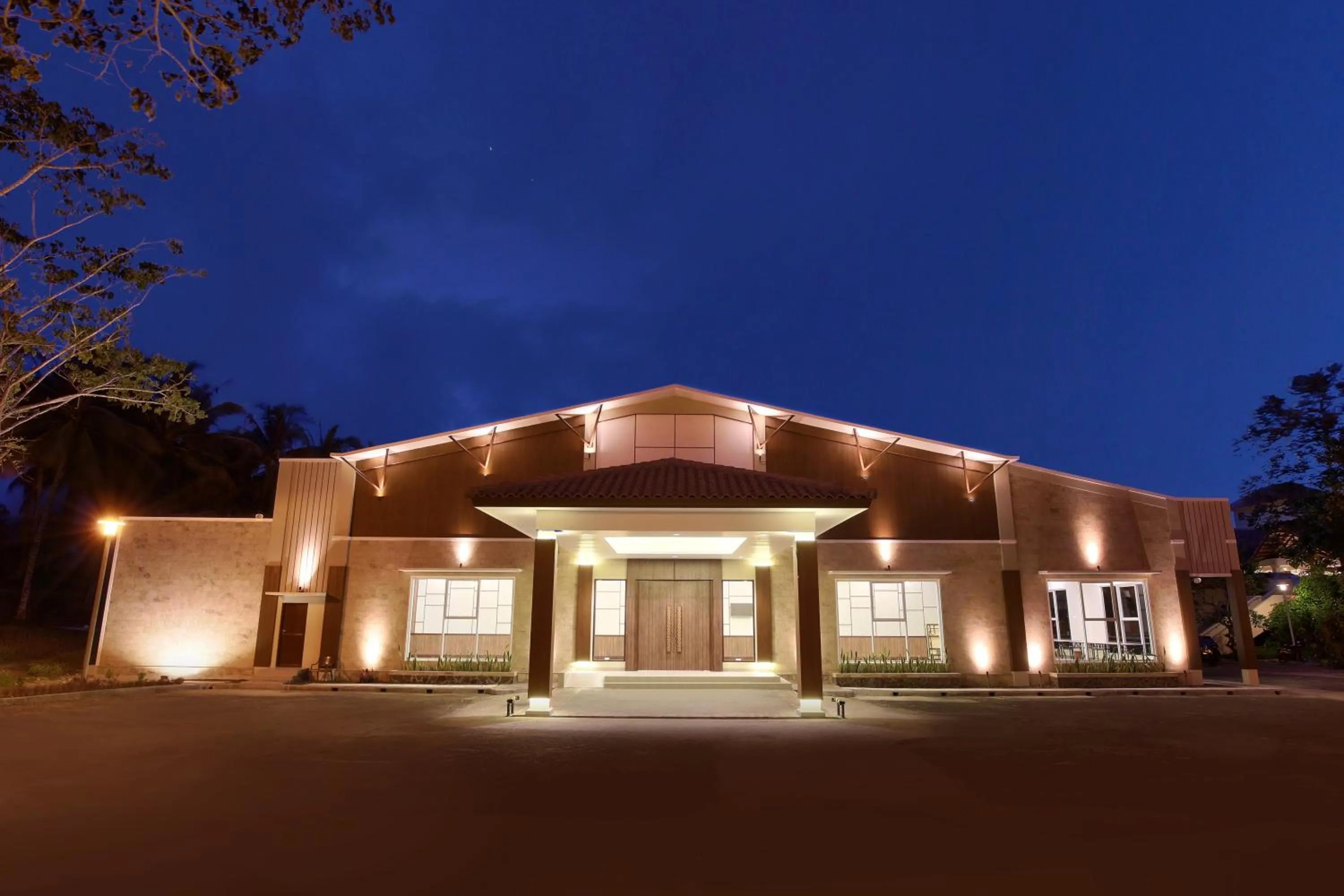 Facade/entrance in Manado Tateli Resort and Convention