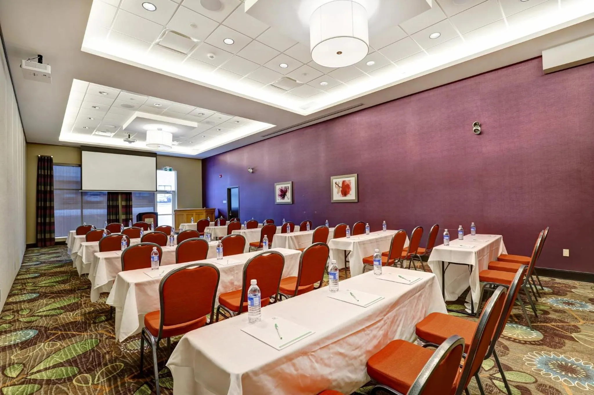Meeting/conference room in Holiday Inn - Mississauga Toronto West by IHG