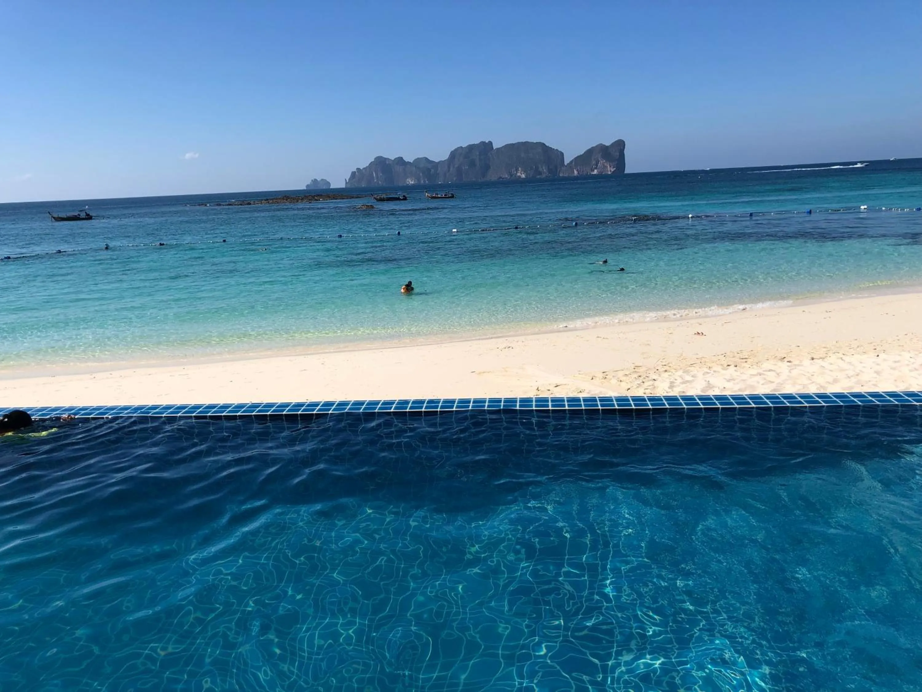 Swimming pool in Phi Phi The Beach Resort