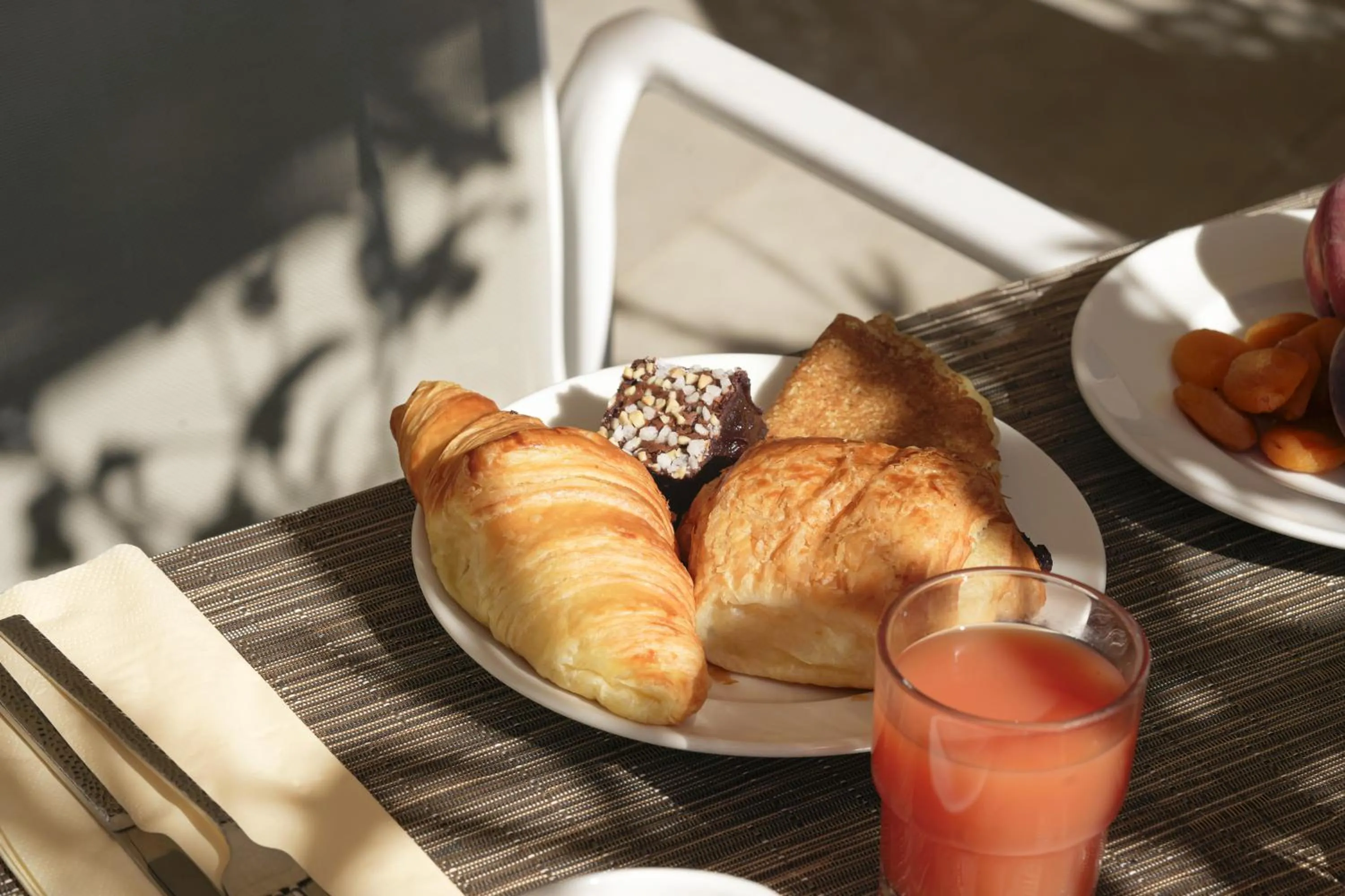 Breakfast in Grand Prix Hôtel & Restaurant