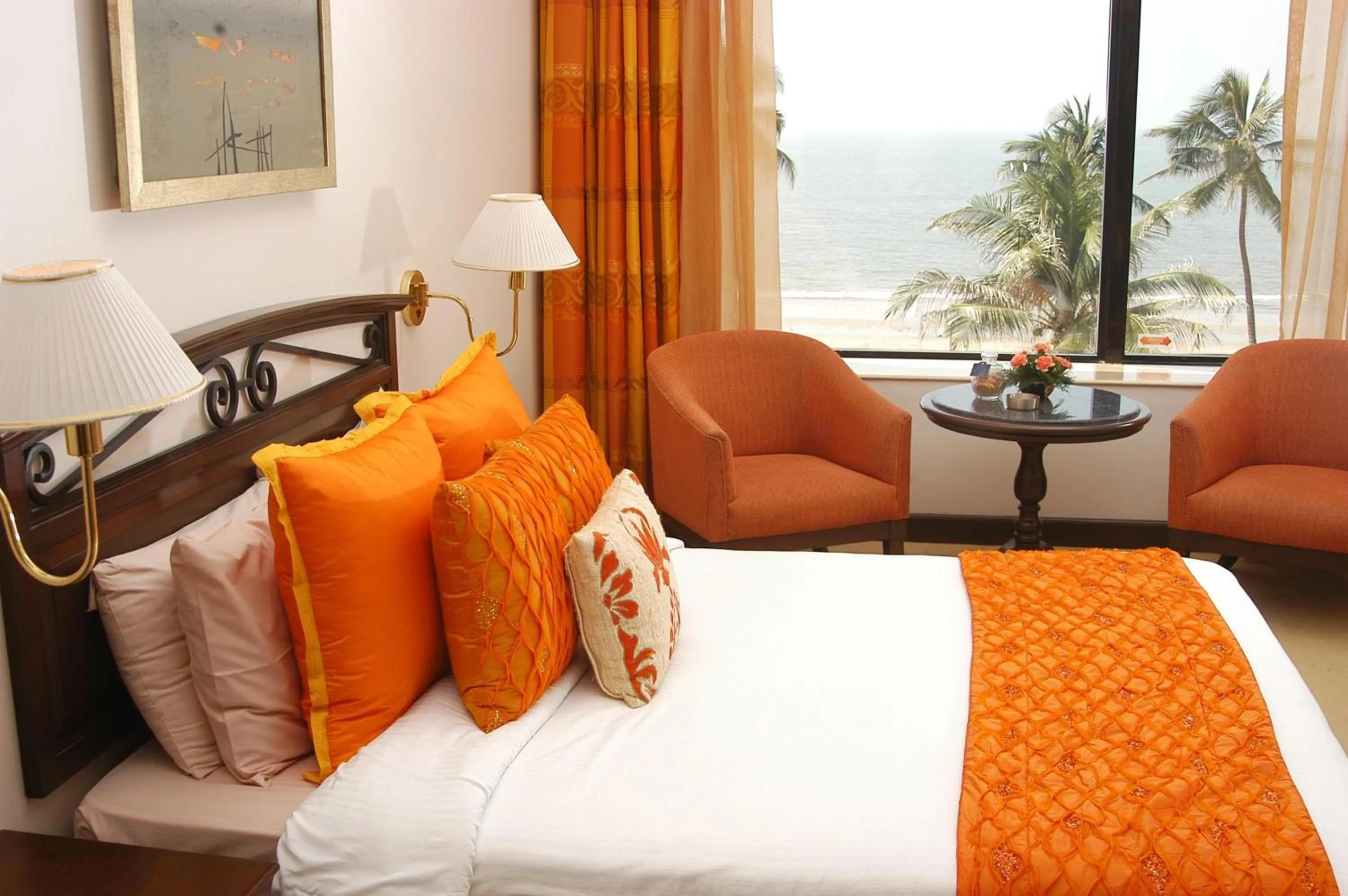 Bed in Sun-n-Sand Mumbai Juhu Beach