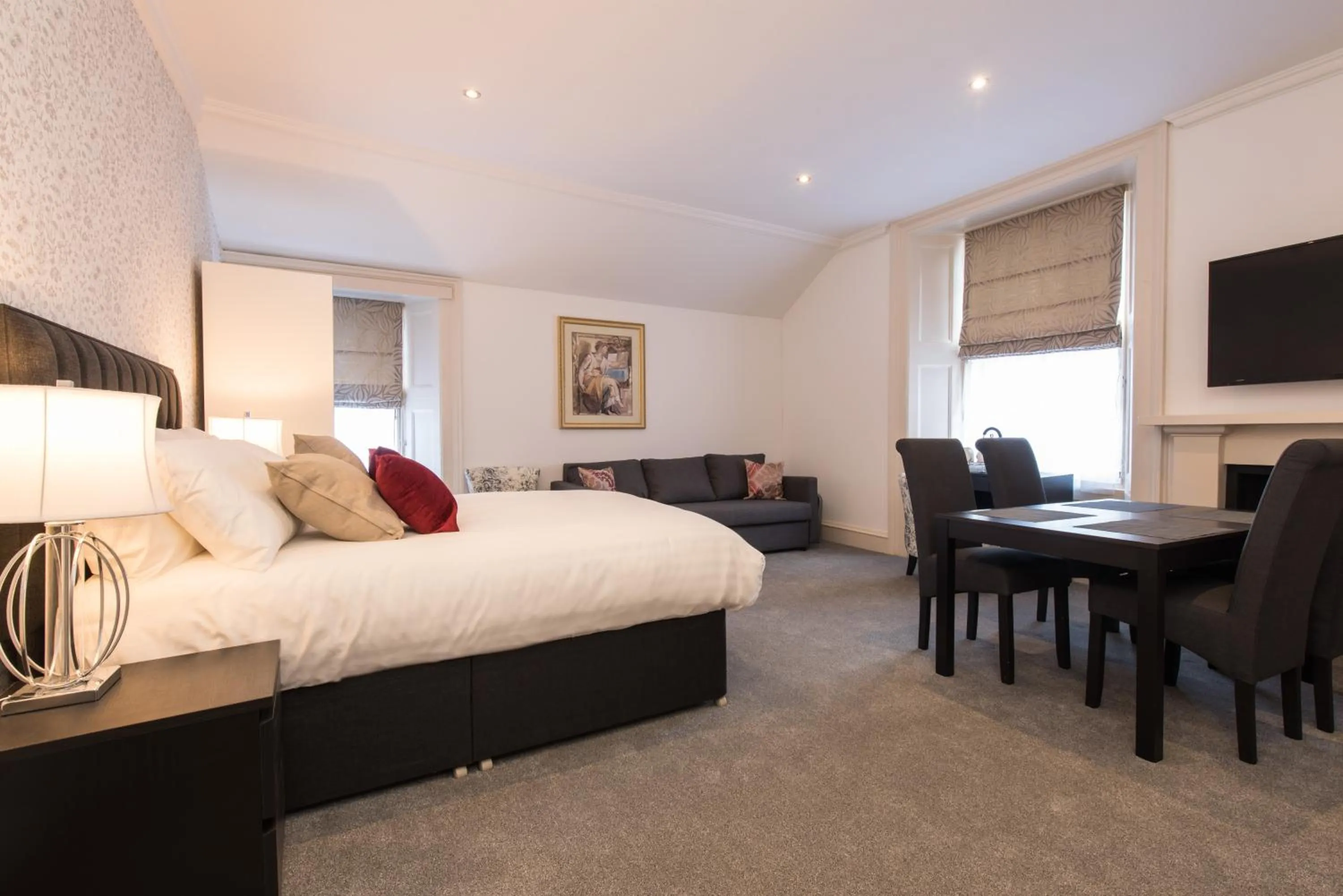 Bed in Royal Princes Suites