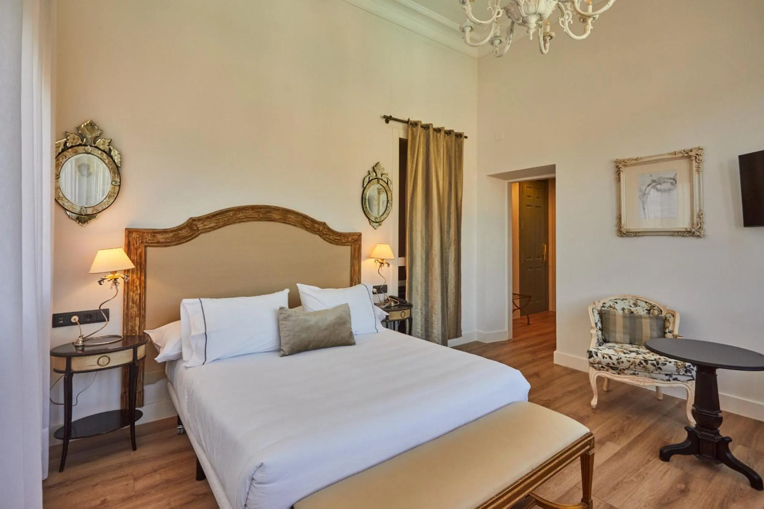 Bed in Silken Gran Hotel del Sella