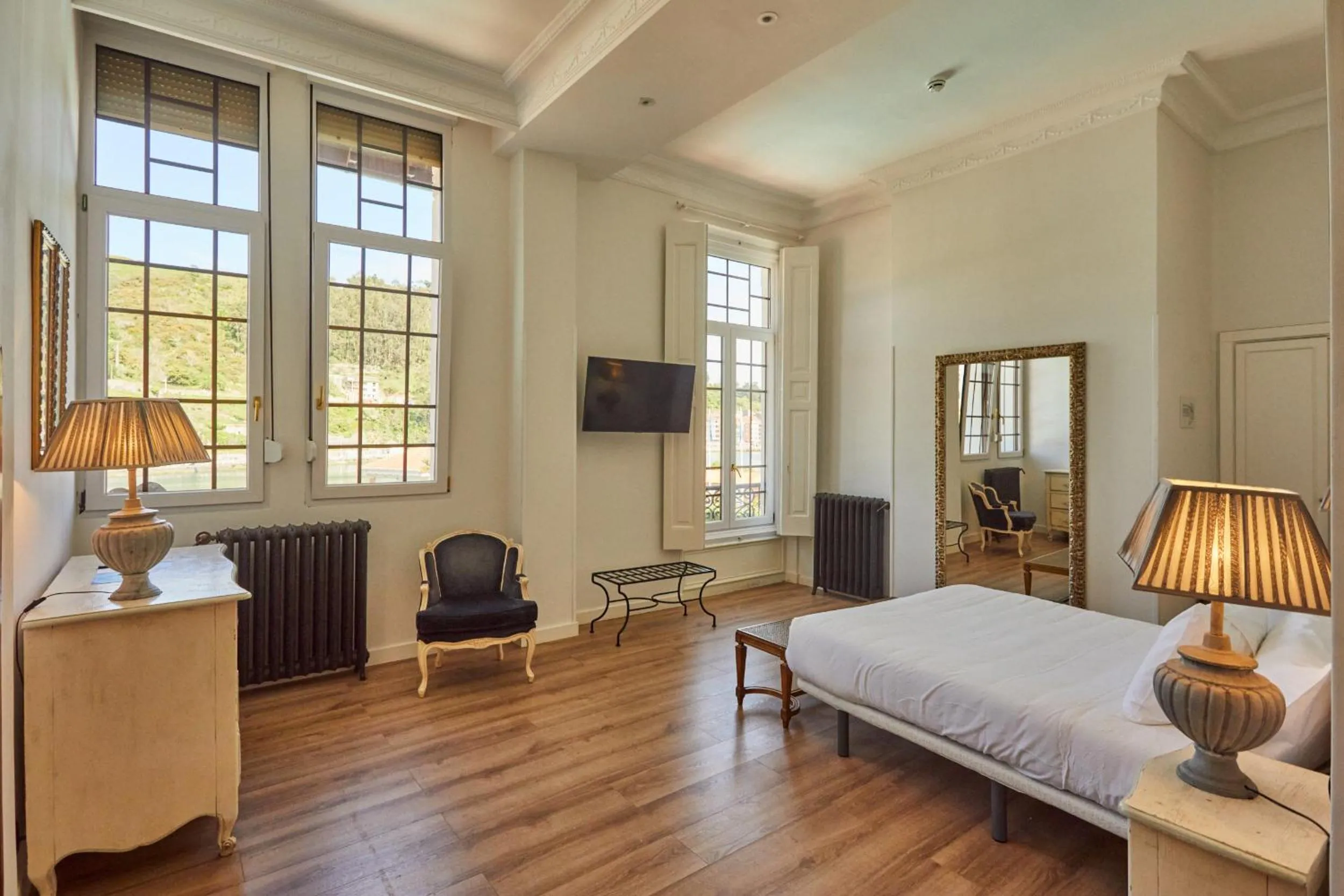 Bed in Silken Gran Hotel del Sella