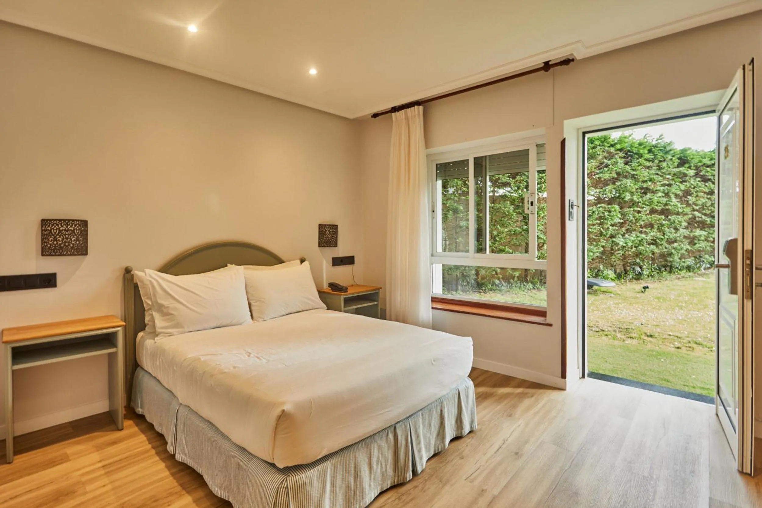 Bed in Silken Gran Hotel del Sella