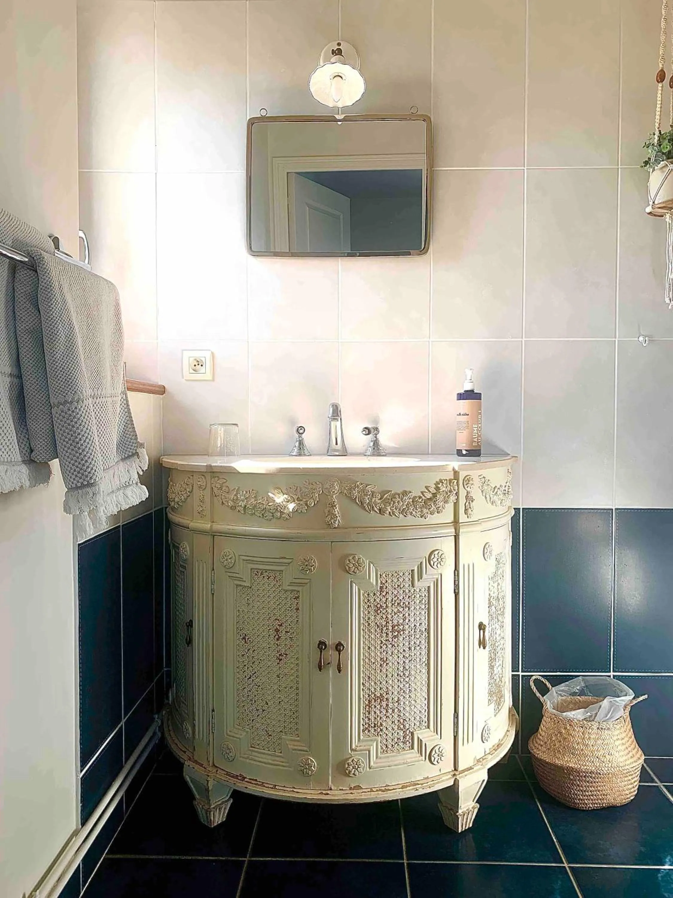 Bathroom in Le Moulin Du Port