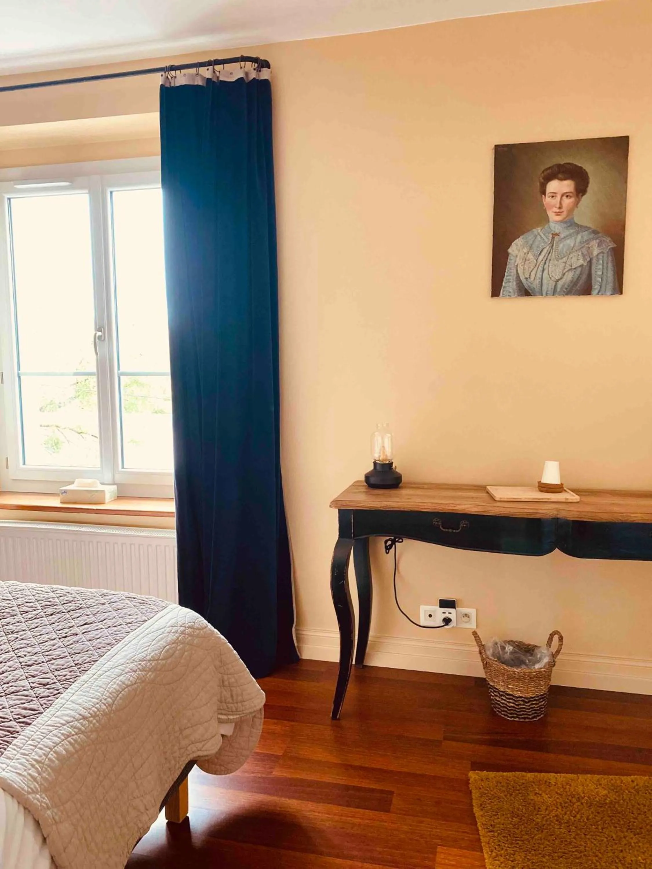 Photo of the whole room in Le Moulin Du Port