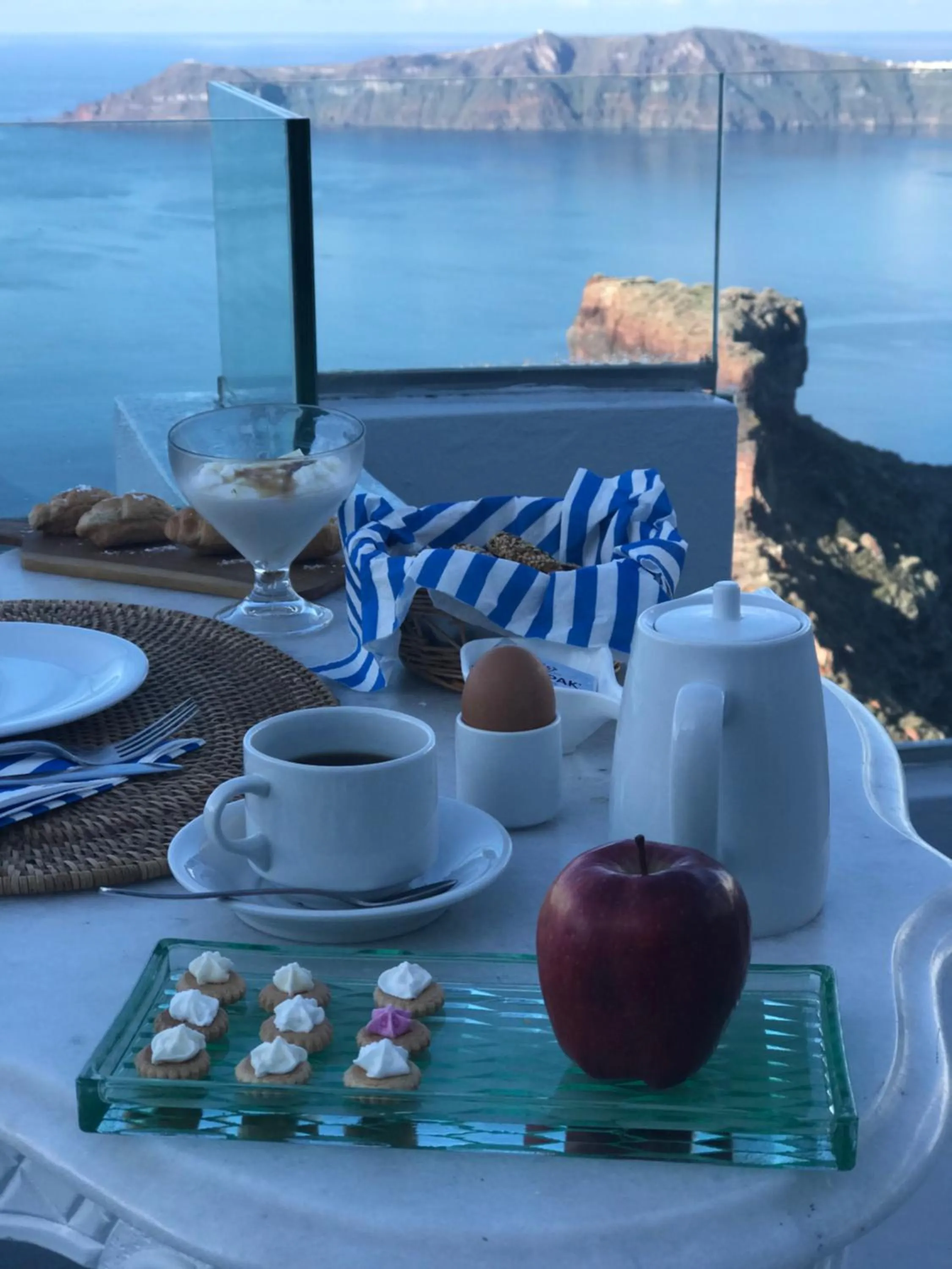 Breakfast in Pearl on the Cliff Hotel & Suites by Pearl Hotel Collection
