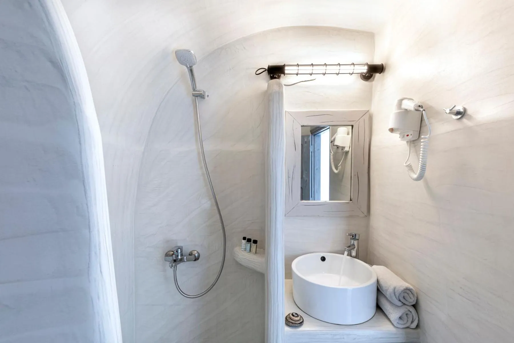 Bathroom in Pearl on the Cliff Hotel & Suites by Pearl Hotel Collection
