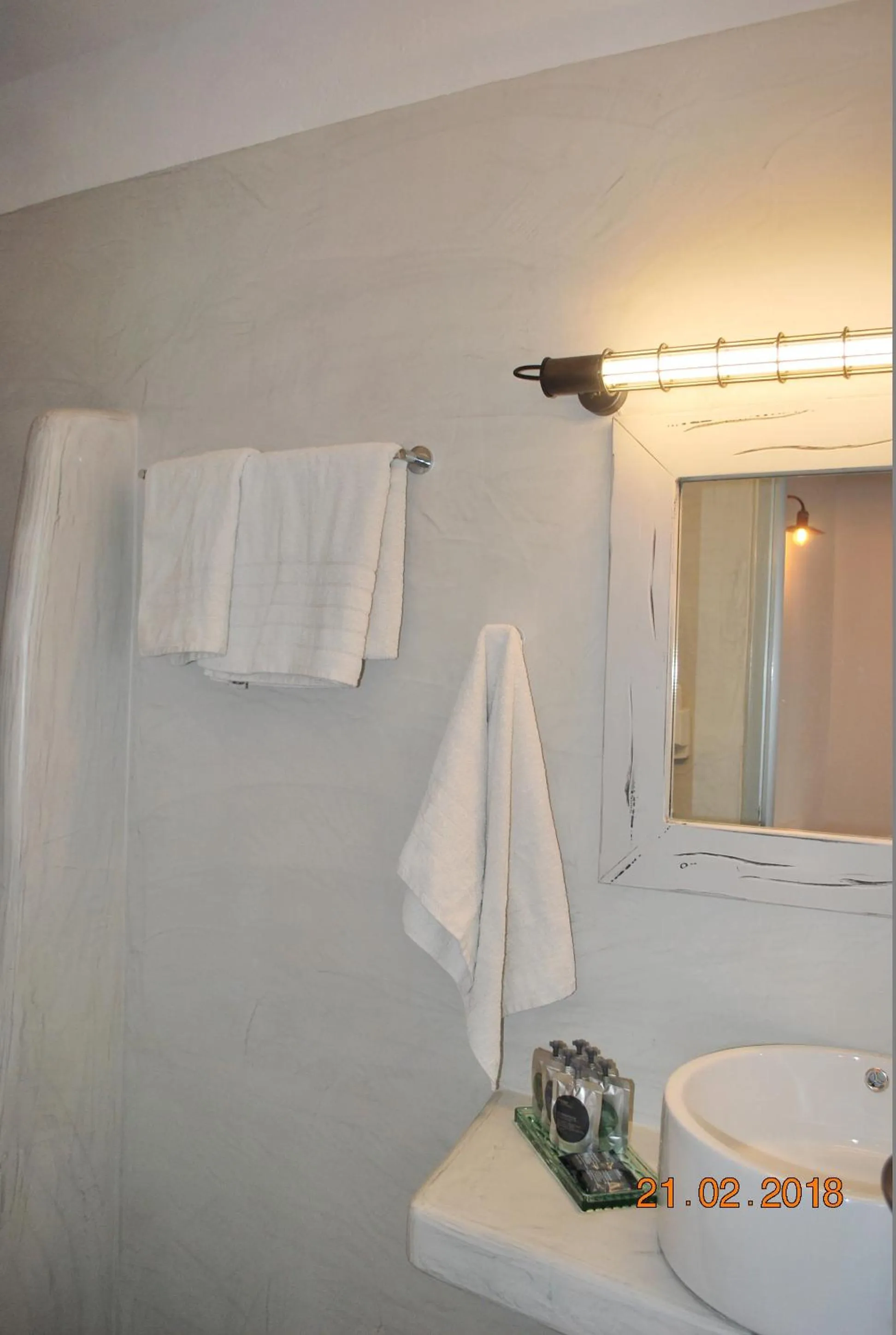Bathroom in Pearl on the Cliff Hotel & Suites by Pearl Hotel Collection