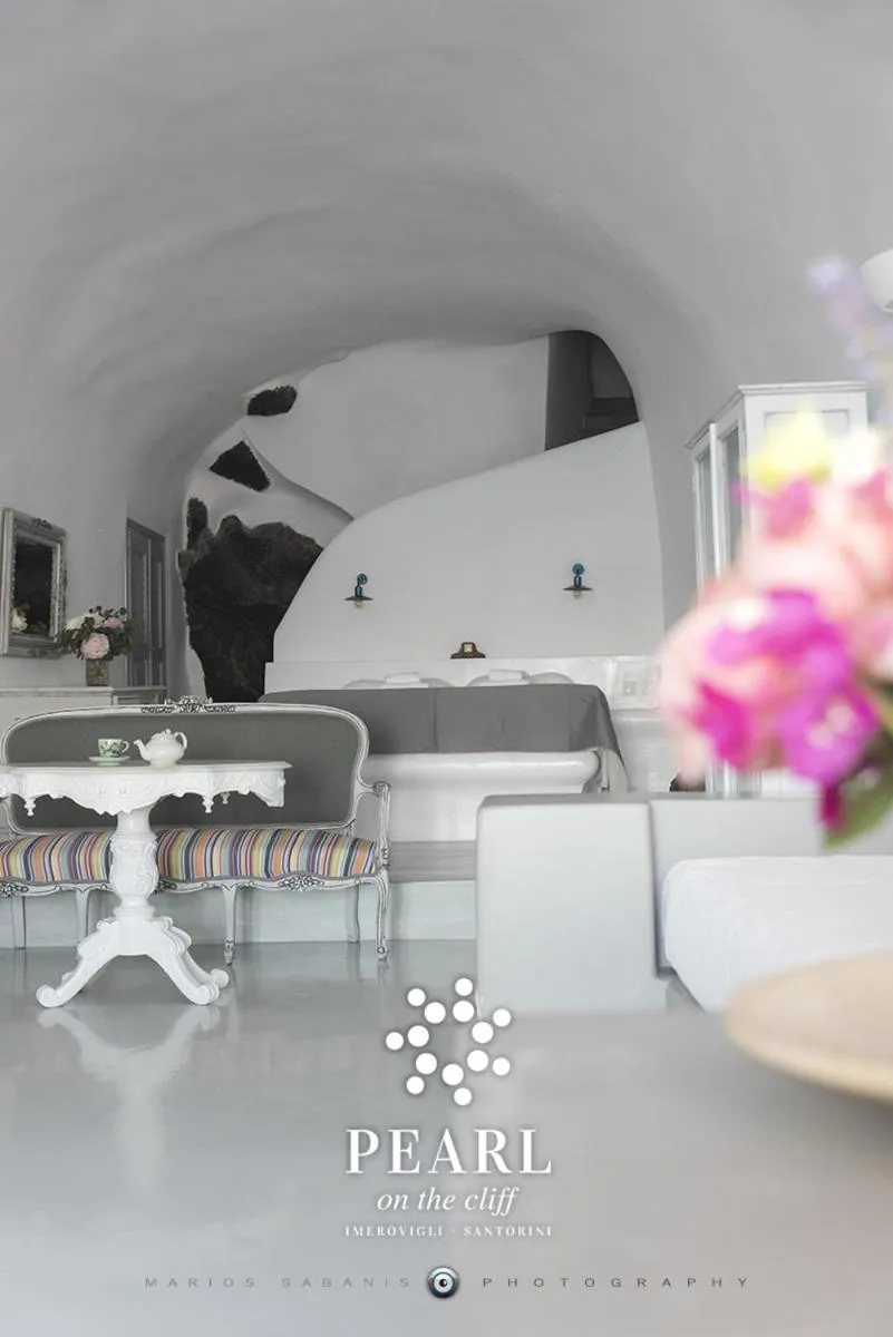 Property building in Pearl on the Cliff Hotel & Suites by Pearl Hotel Collection