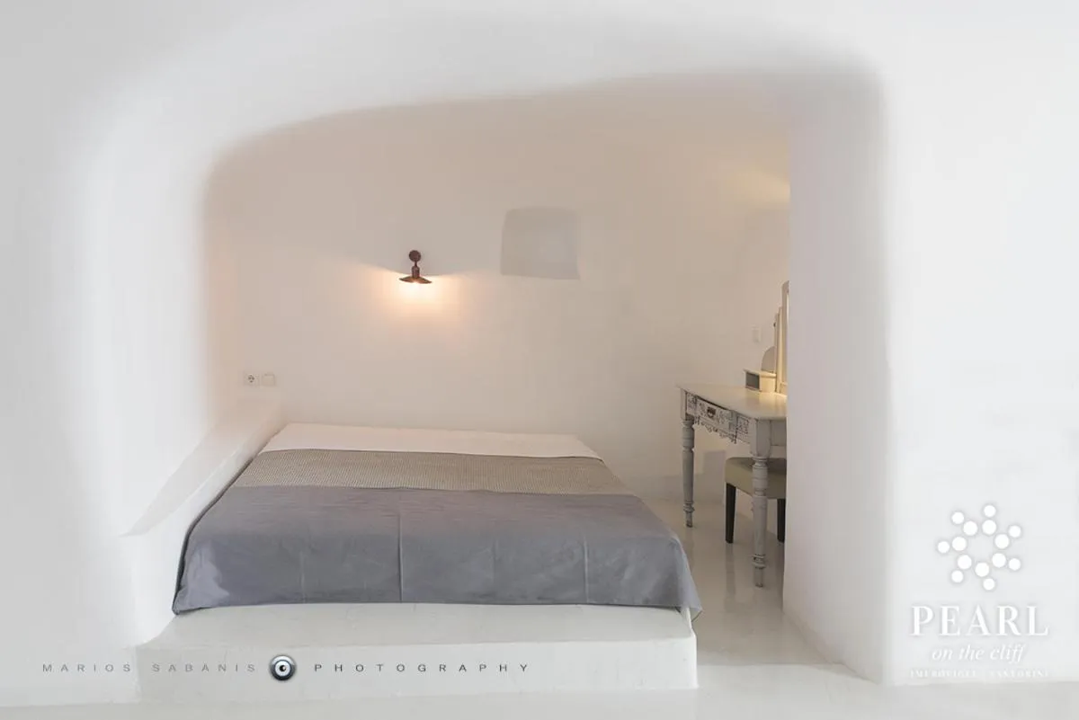 Bedroom in Pearl on the Cliff Hotel & Suites by Pearl Hotel Collection