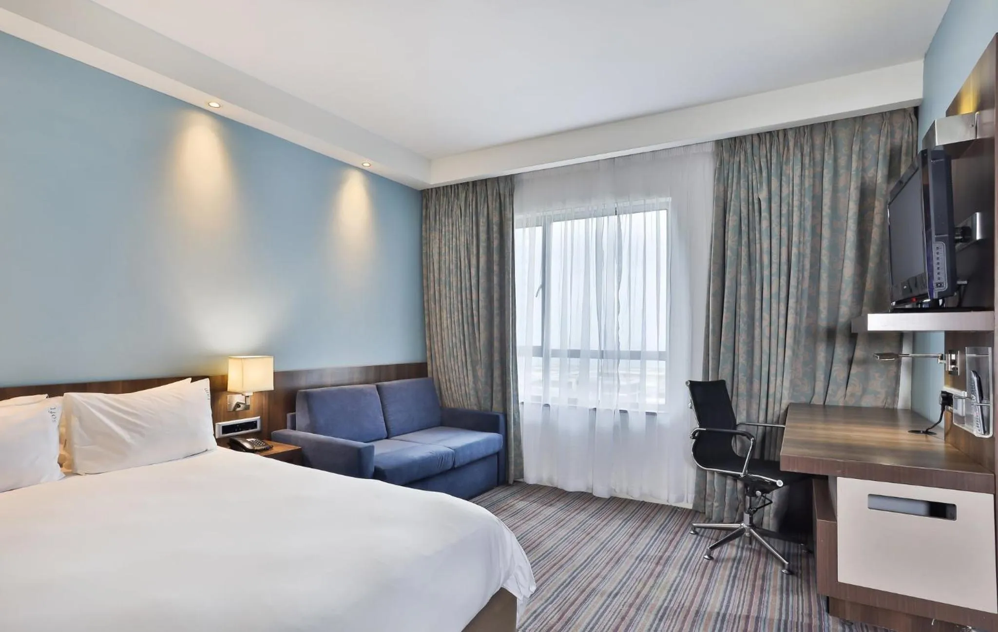 Photo of the whole room, Bed in Holiday Inn Express Durban - Umhlanga by IHG